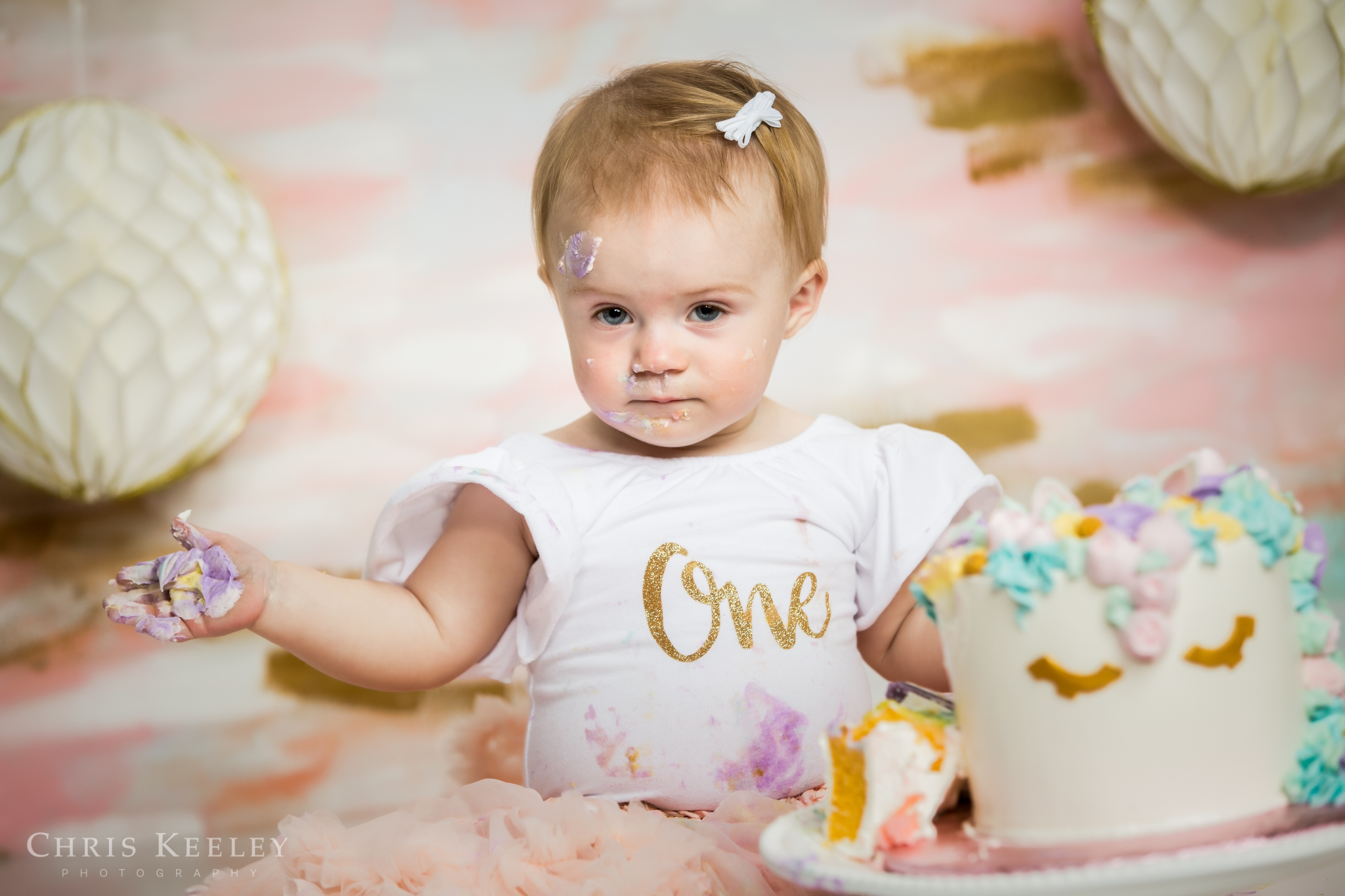 gwendolyn-one-year-cake-smash-dover-new-hampshire-photographer-15.jpg