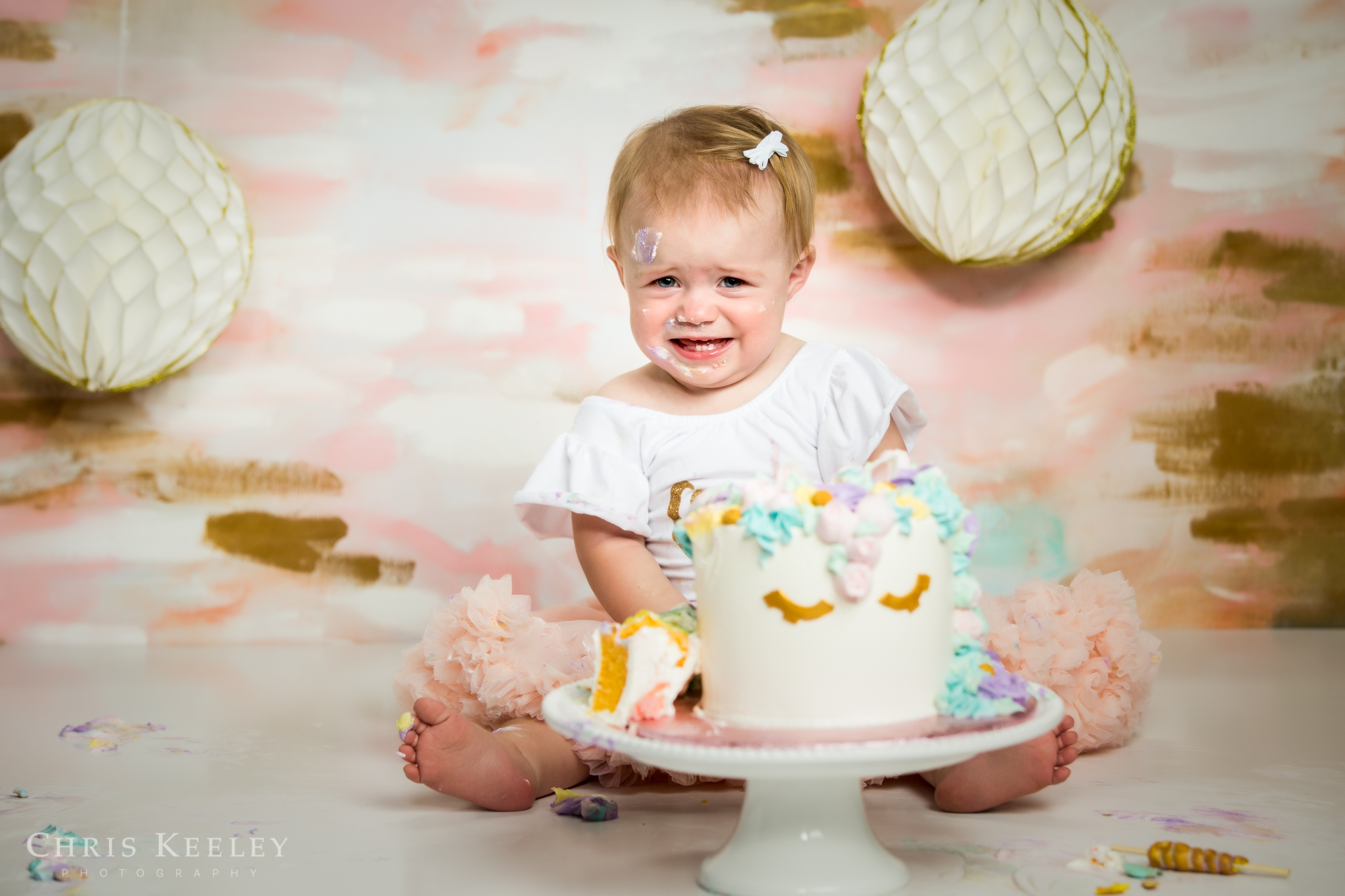 gwendolyn-one-year-cake-smash-dover-new-hampshire-photographer-16.jpg