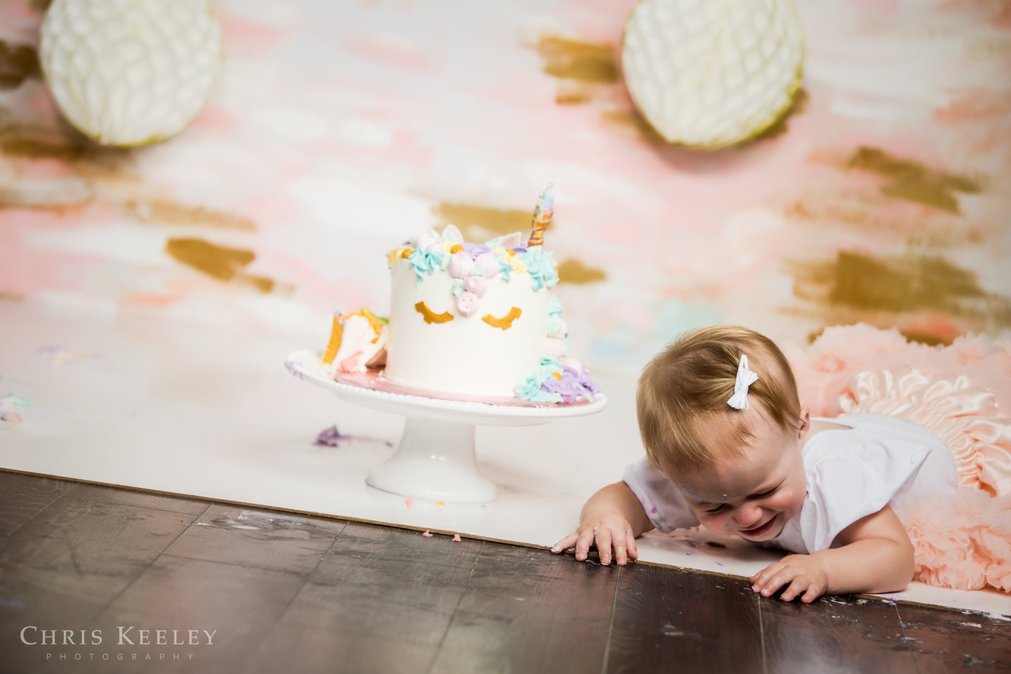 gwendolyn-one-year-cake-smash-dover-new-hampshire-photographer-21.jpg