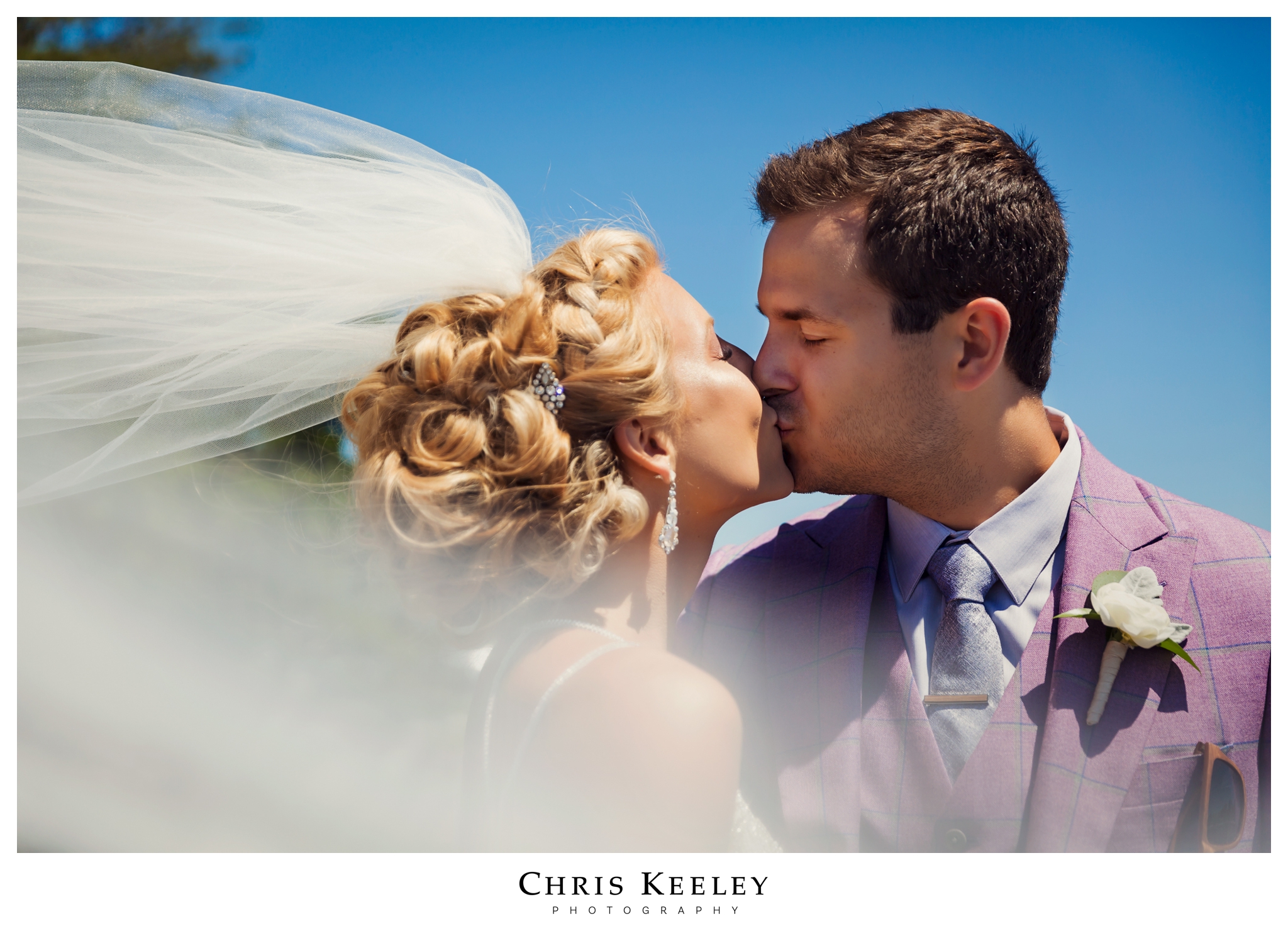 bride-groom-kissing.jpg