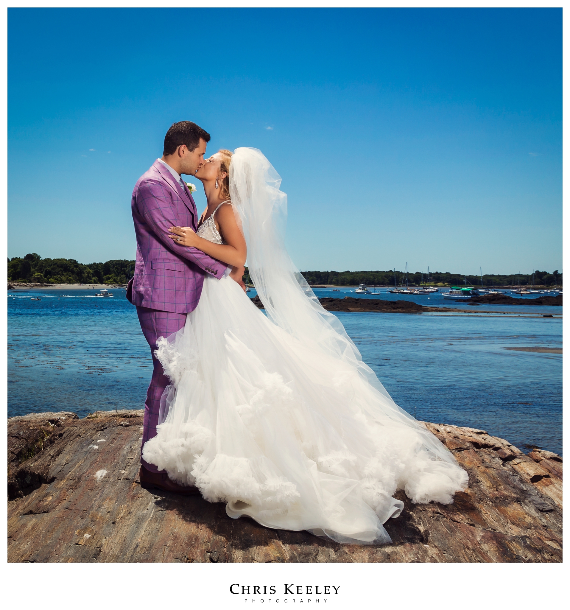 bride-groom-kissing-portrait-on-cliffs.jpg