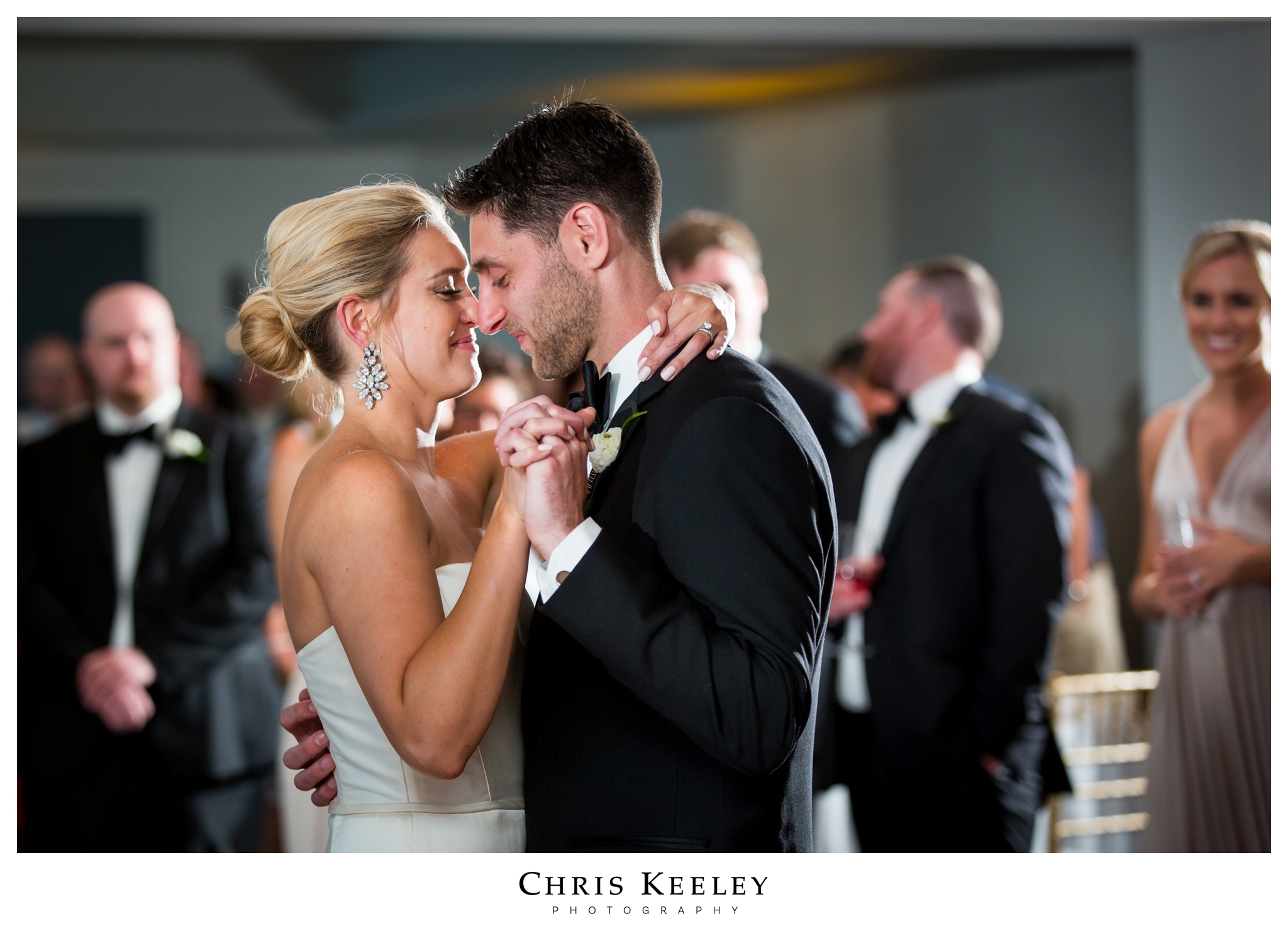 bride-groom-first-dance-cape-neddick-room.jpg