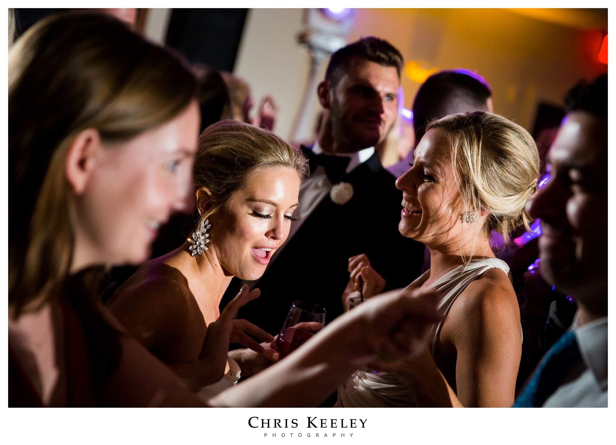 bride-dancing-cape-neddick-room.jpg