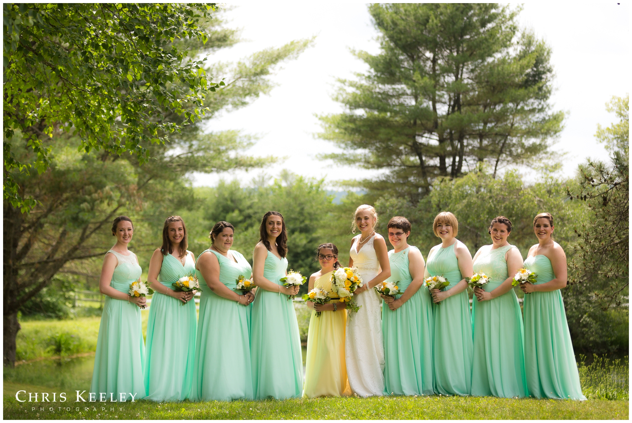 warm-sunny-bridal-party-at-new-hampshire-mountain-inn.jpg