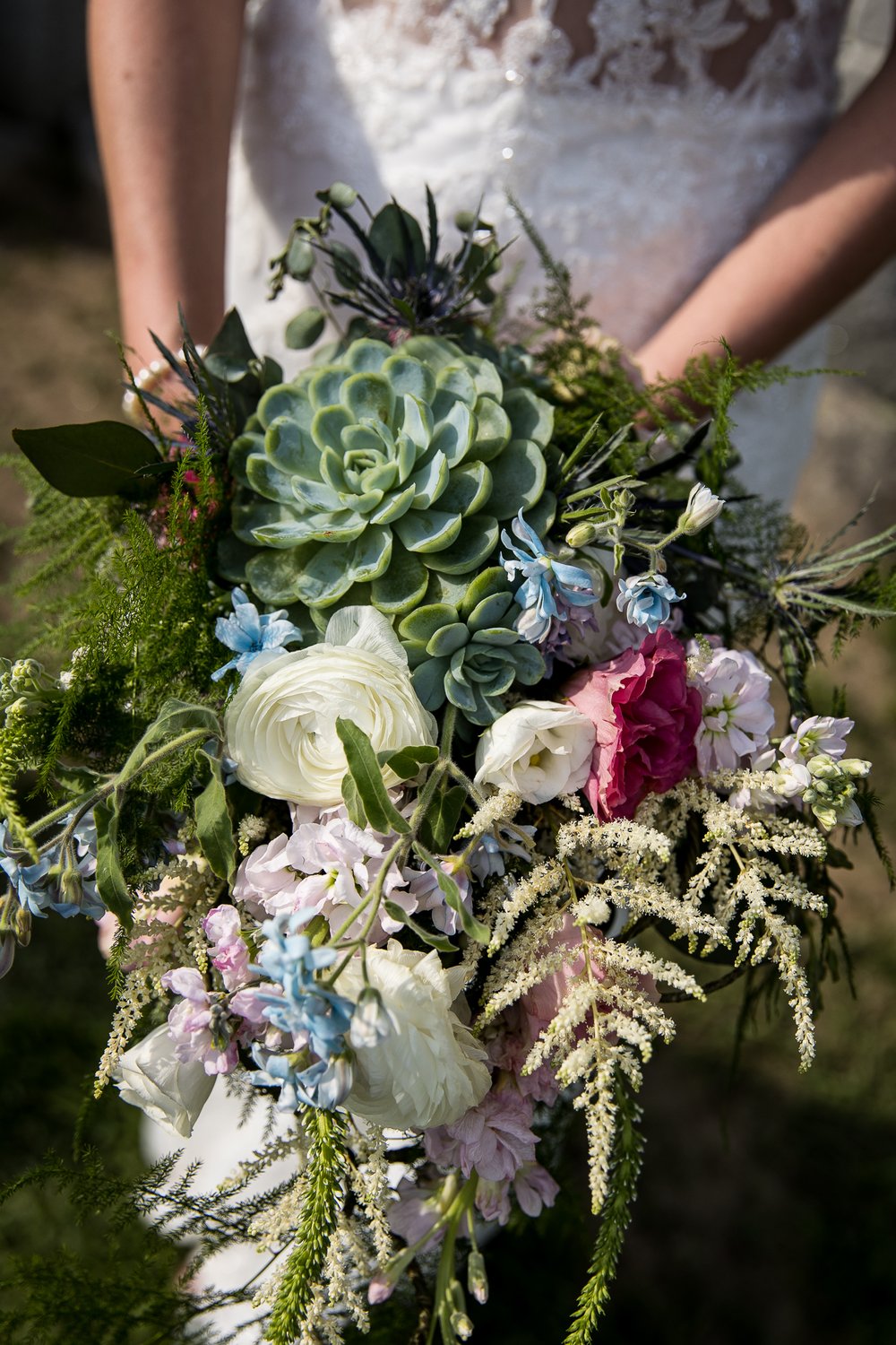 mike-stephanie-new-hampshire-summer-outdoor-wedding-15.jpg