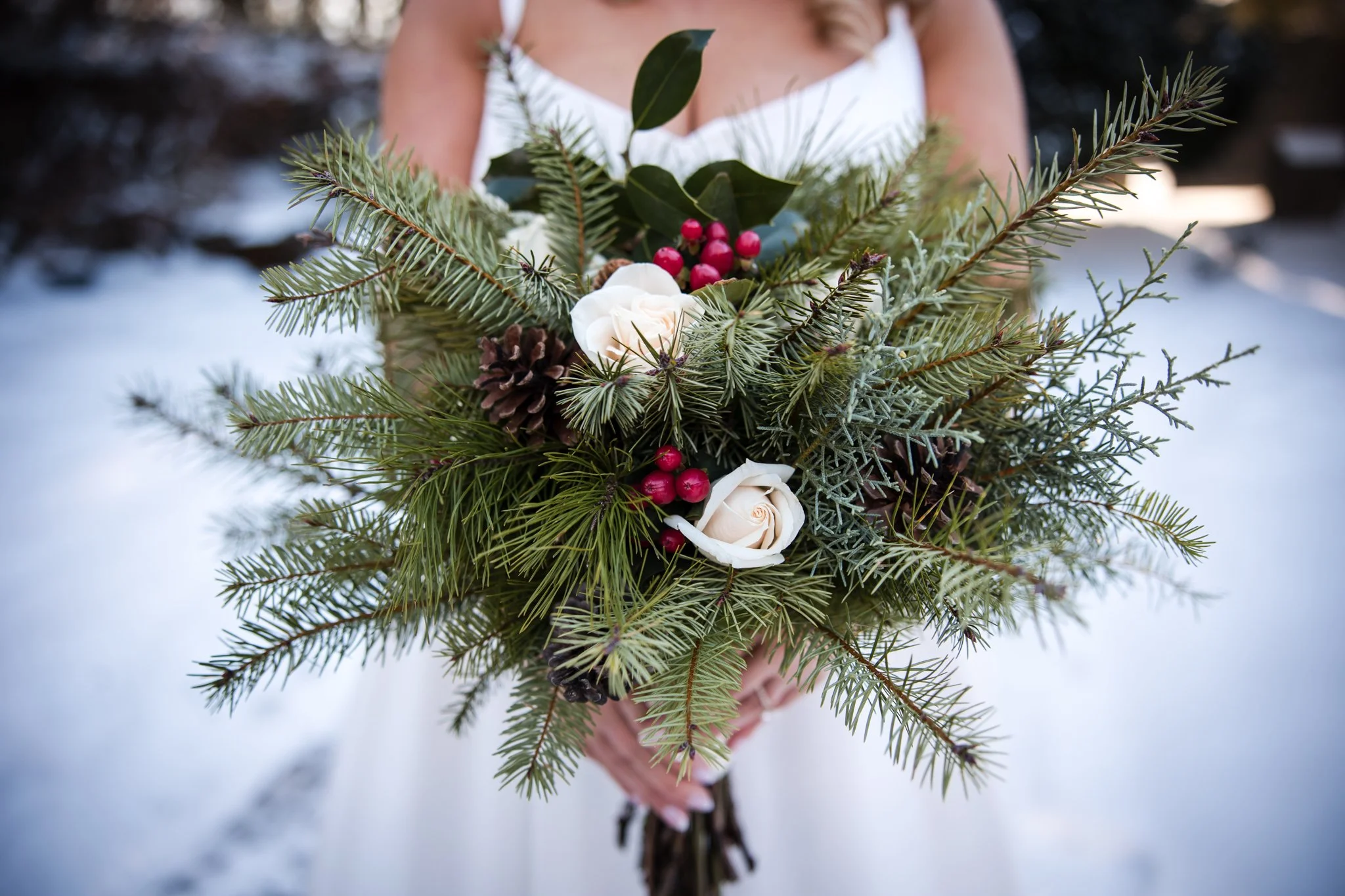 eric-linnea-winter-wedding-granite-rose-new-hampshire-13.jpg
