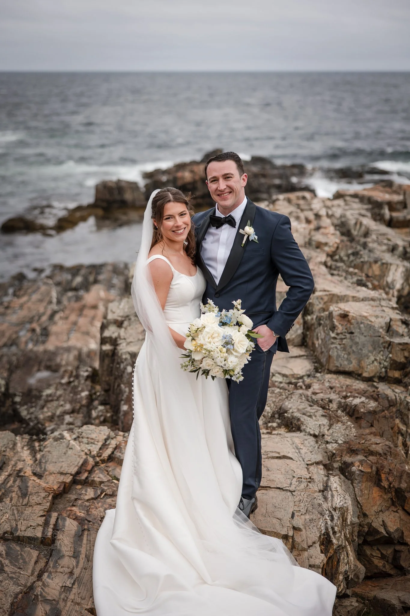 elisabeth-joe-cliff-house-maine-spring-wedding-29.jpg