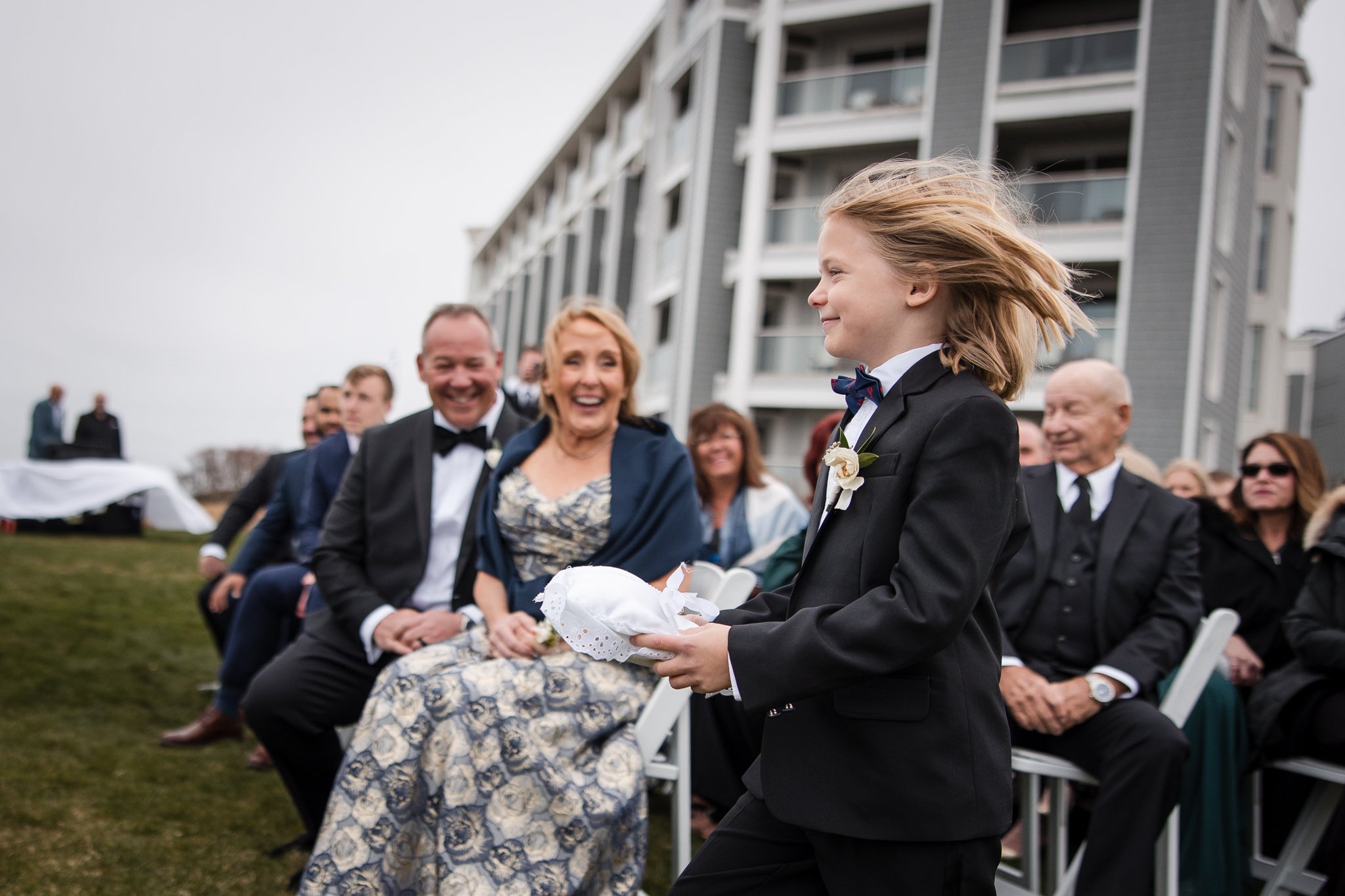 elisabeth-joe-cliff-house-maine-spring-wedding-41.jpg