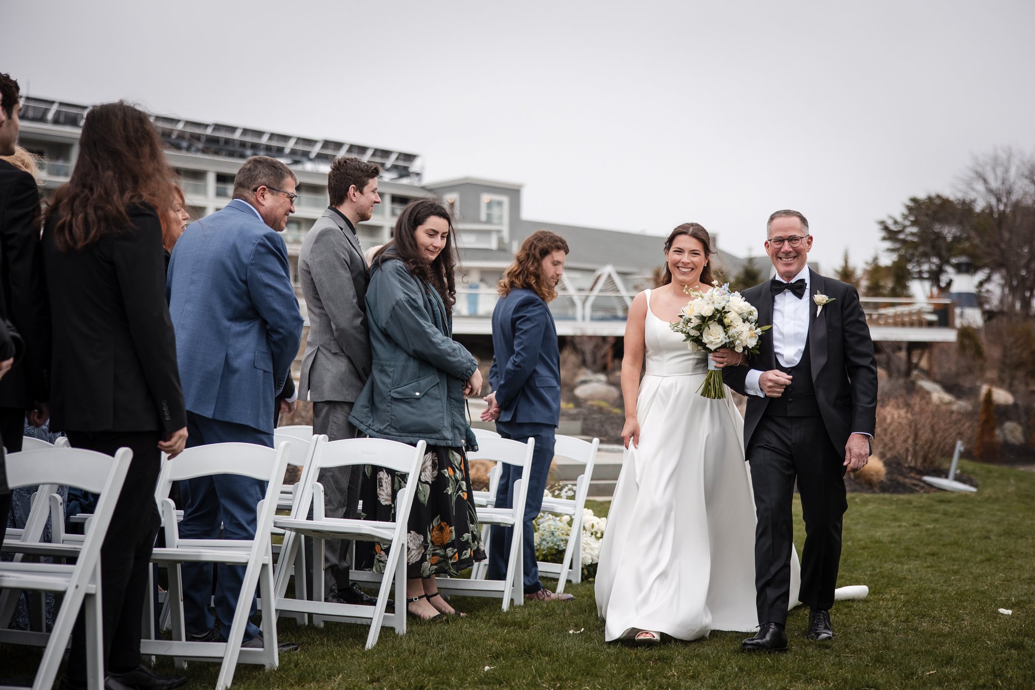 elisabeth-joe-cliff-house-maine-spring-wedding-45.jpg