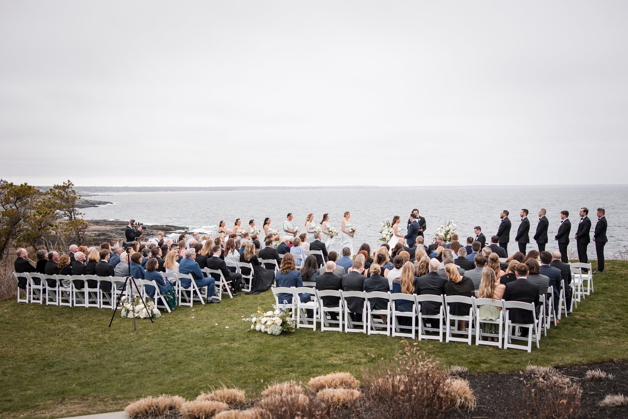 elisabeth-joe-cliff-house-maine-spring-wedding-50.jpg