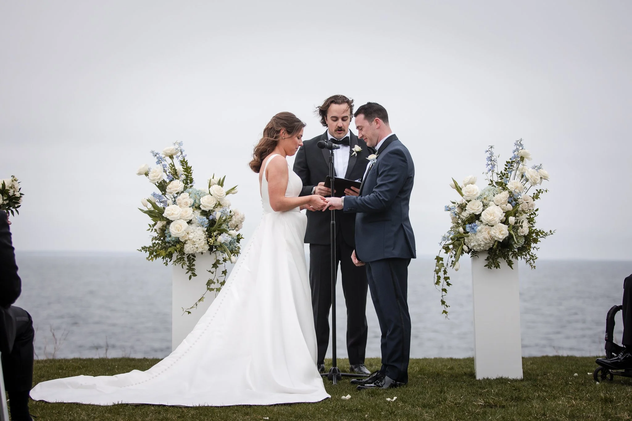 elisabeth-joe-cliff-house-maine-spring-wedding-56.jpg