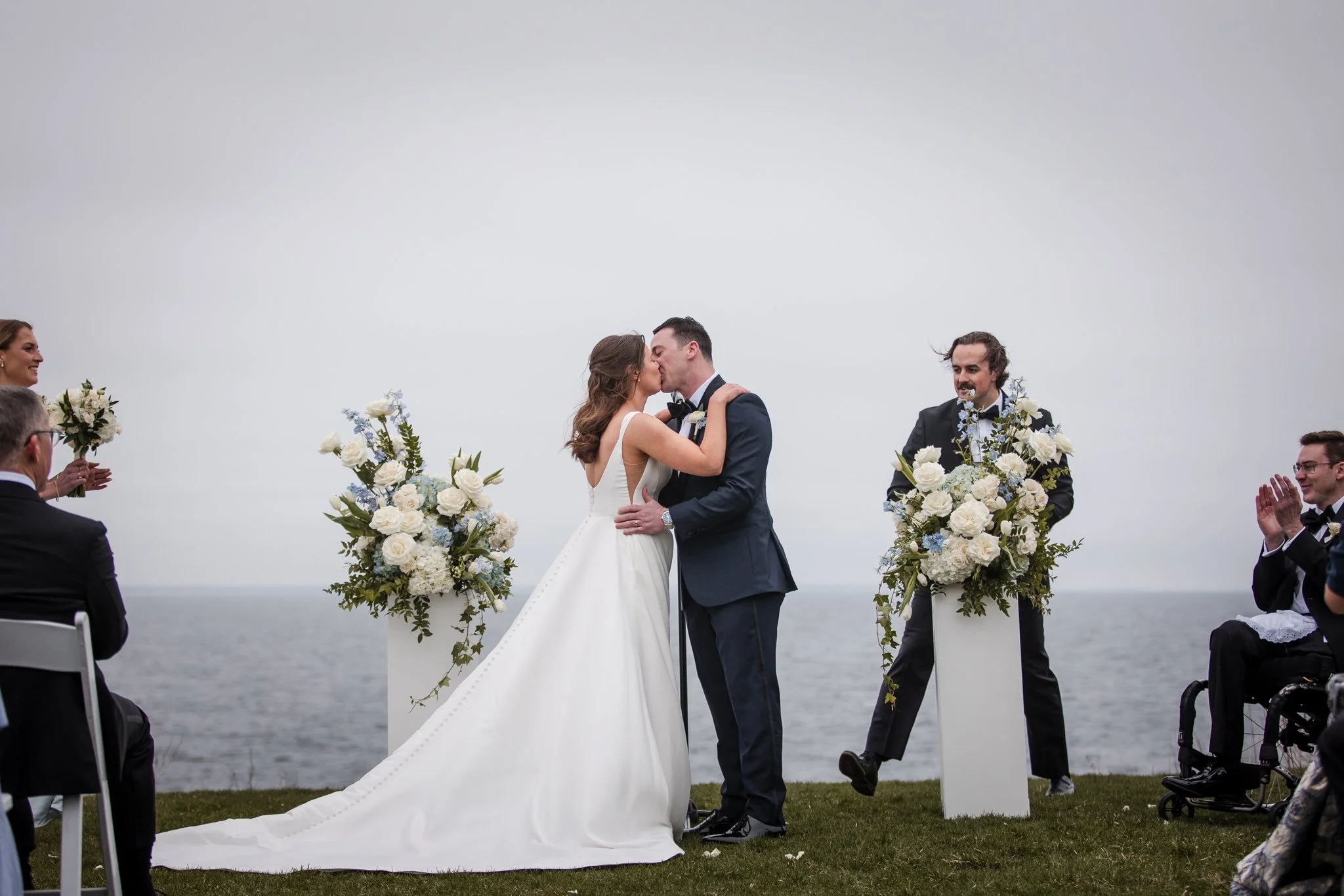elisabeth-joe-cliff-house-maine-spring-wedding-57.jpg