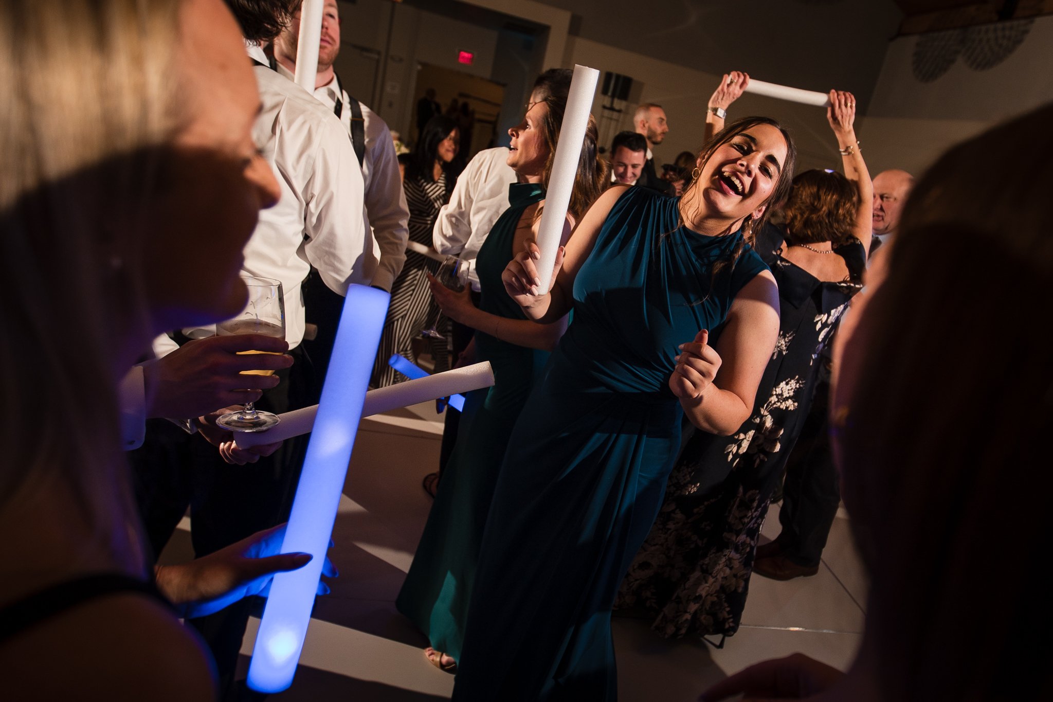 elisabeth-joe-cliff-house-maine-spring-wedding-87.jpg