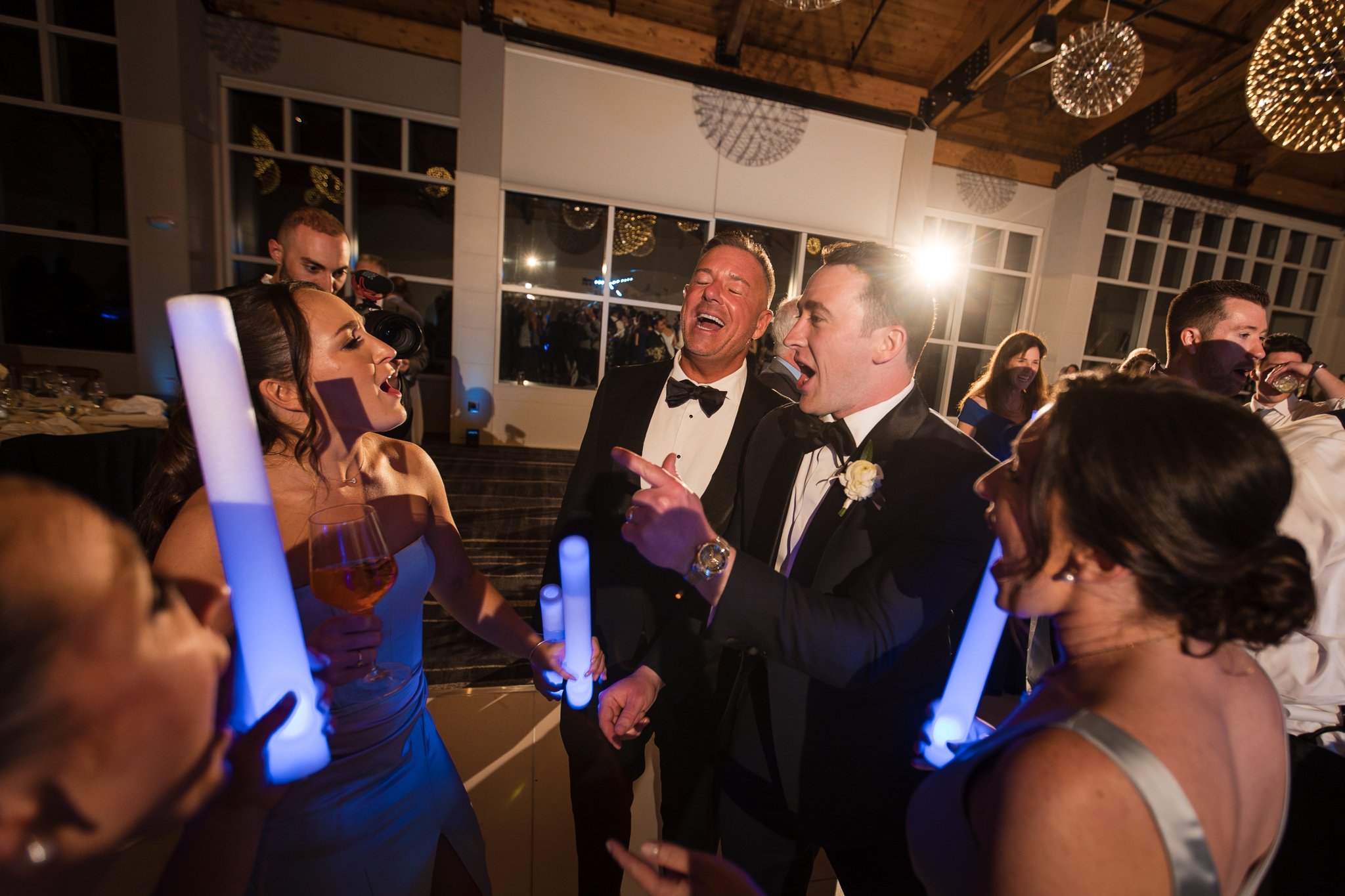 elisabeth-joe-cliff-house-maine-spring-wedding-89.jpg