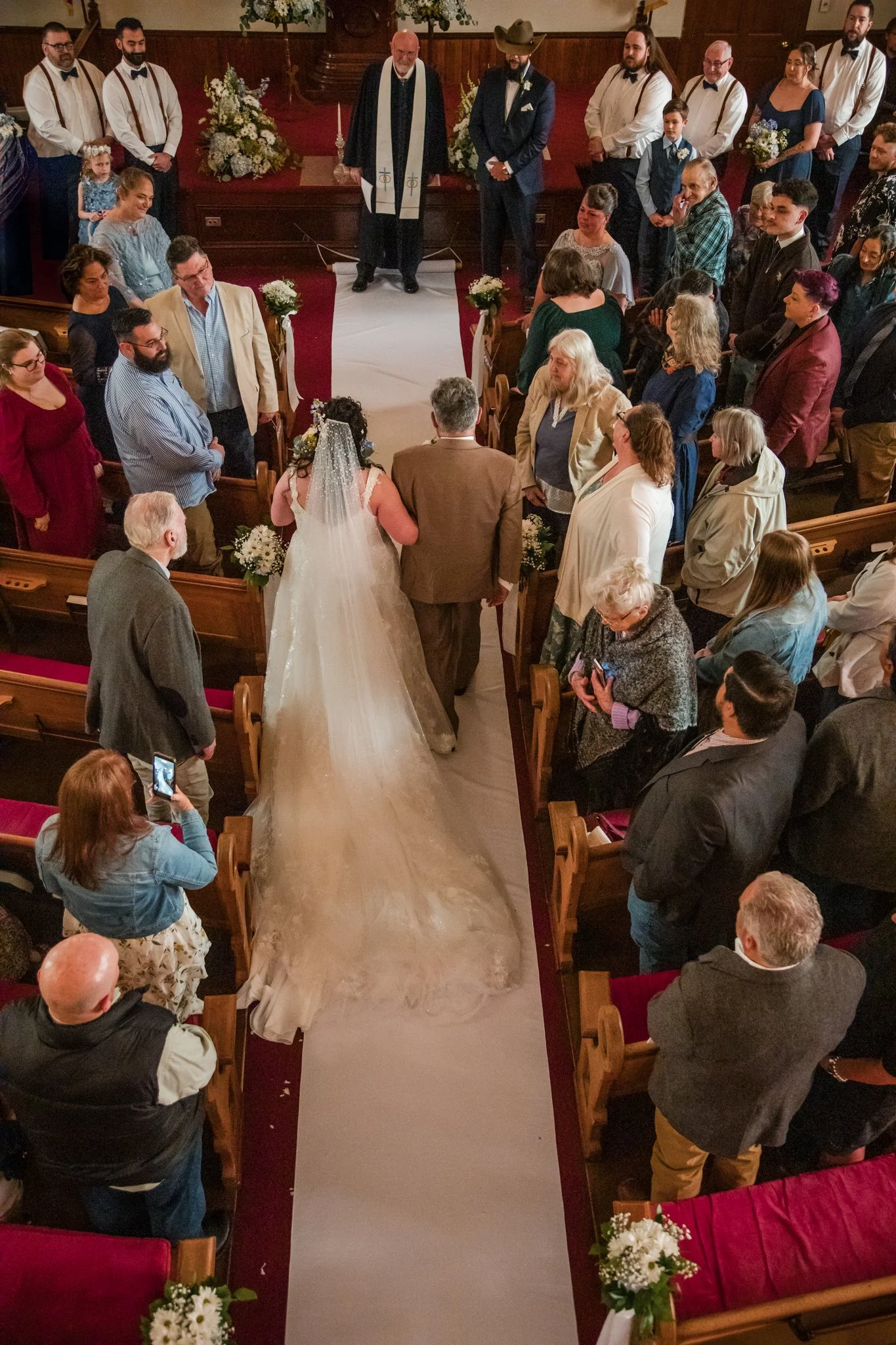 jacob-jamie-new-hampshire-farm-wedding-27.jpg