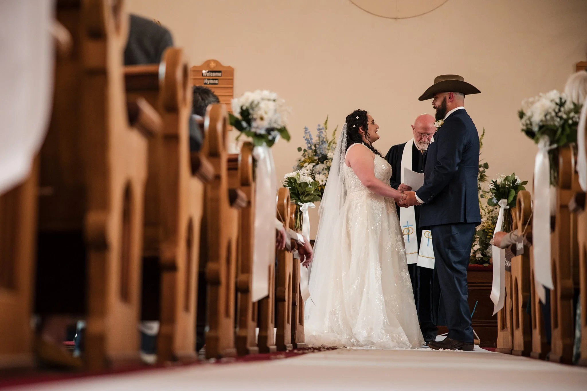 jacob-jamie-new-hampshire-farm-wedding-32.jpg