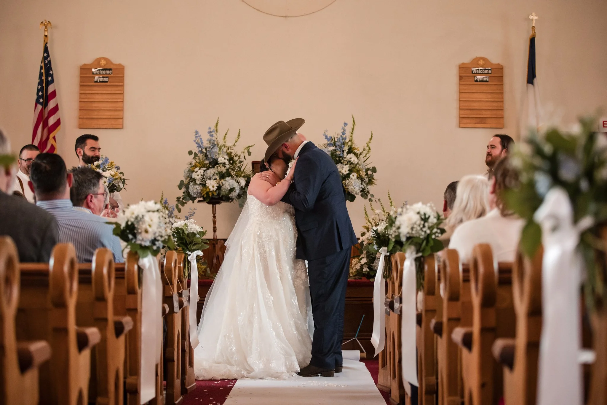 jacob-jamie-new-hampshire-farm-wedding-37.jpg