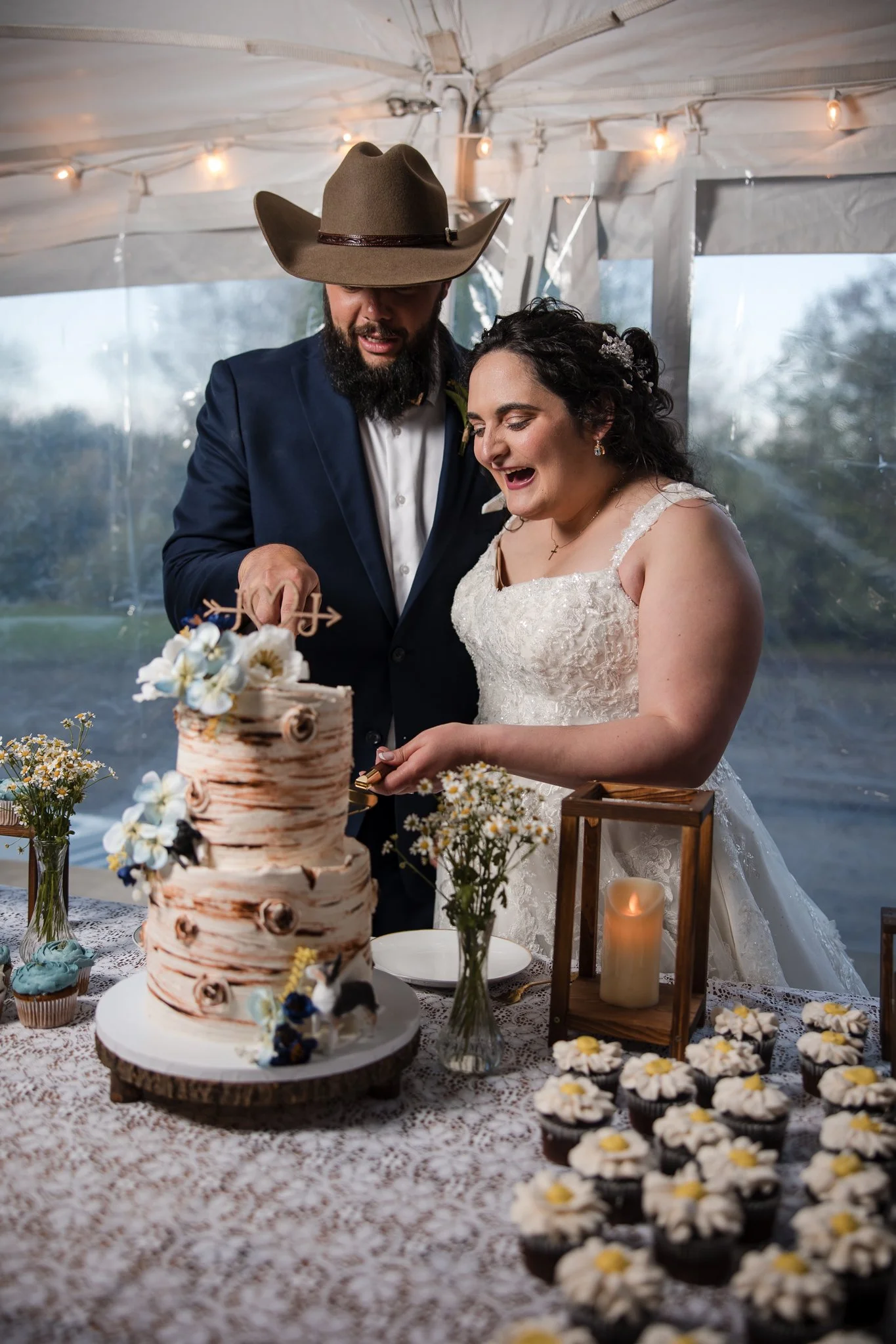 jacob-jamie-new-hampshire-farm-wedding-60.jpg