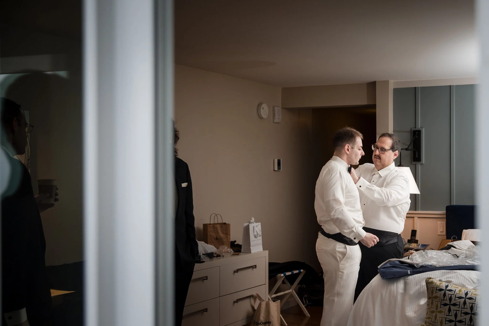 samm-joey-jewish-navy-wedding-cliff-house-maine-007.jpg