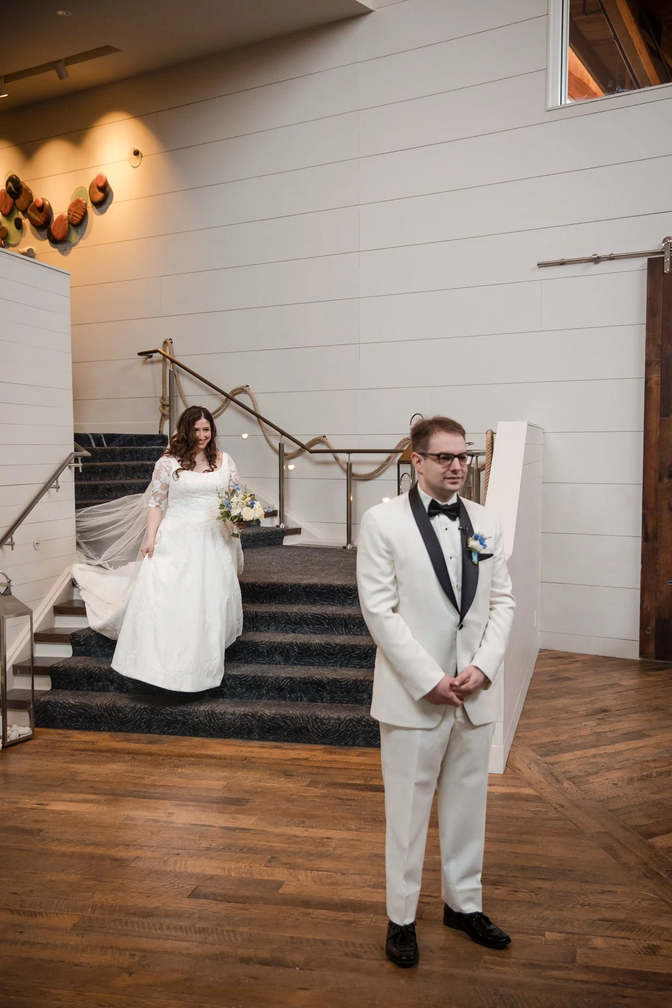 samm-joey-jewish-navy-wedding-cliff-house-maine-009.jpg