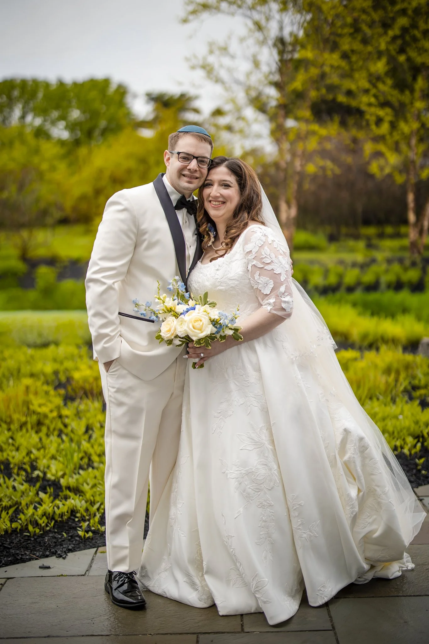 samm-joey-jewish-navy-wedding-cliff-house-maine-021.jpg