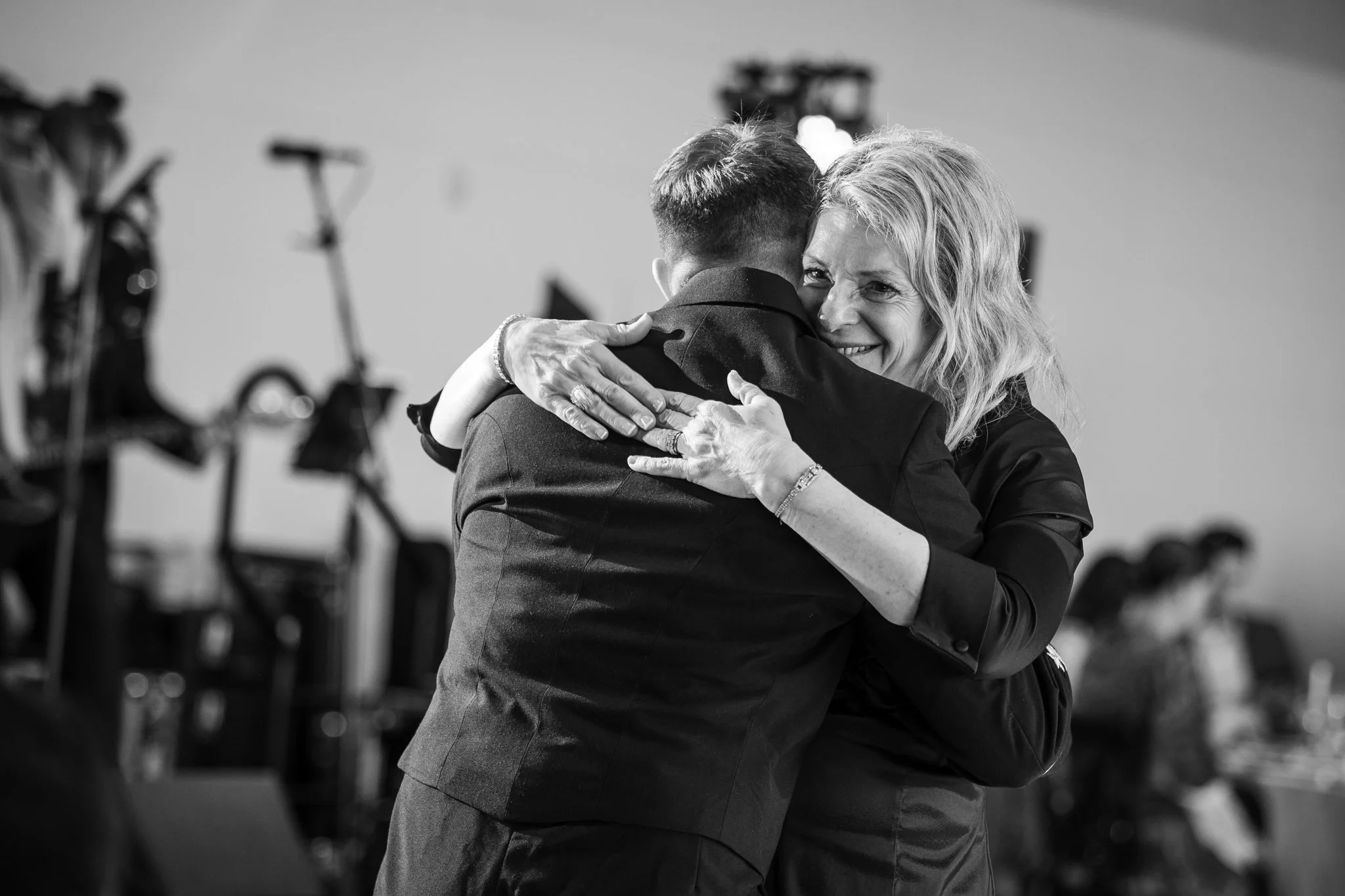 samm-joey-jewish-navy-wedding-cliff-house-maine-066.jpg