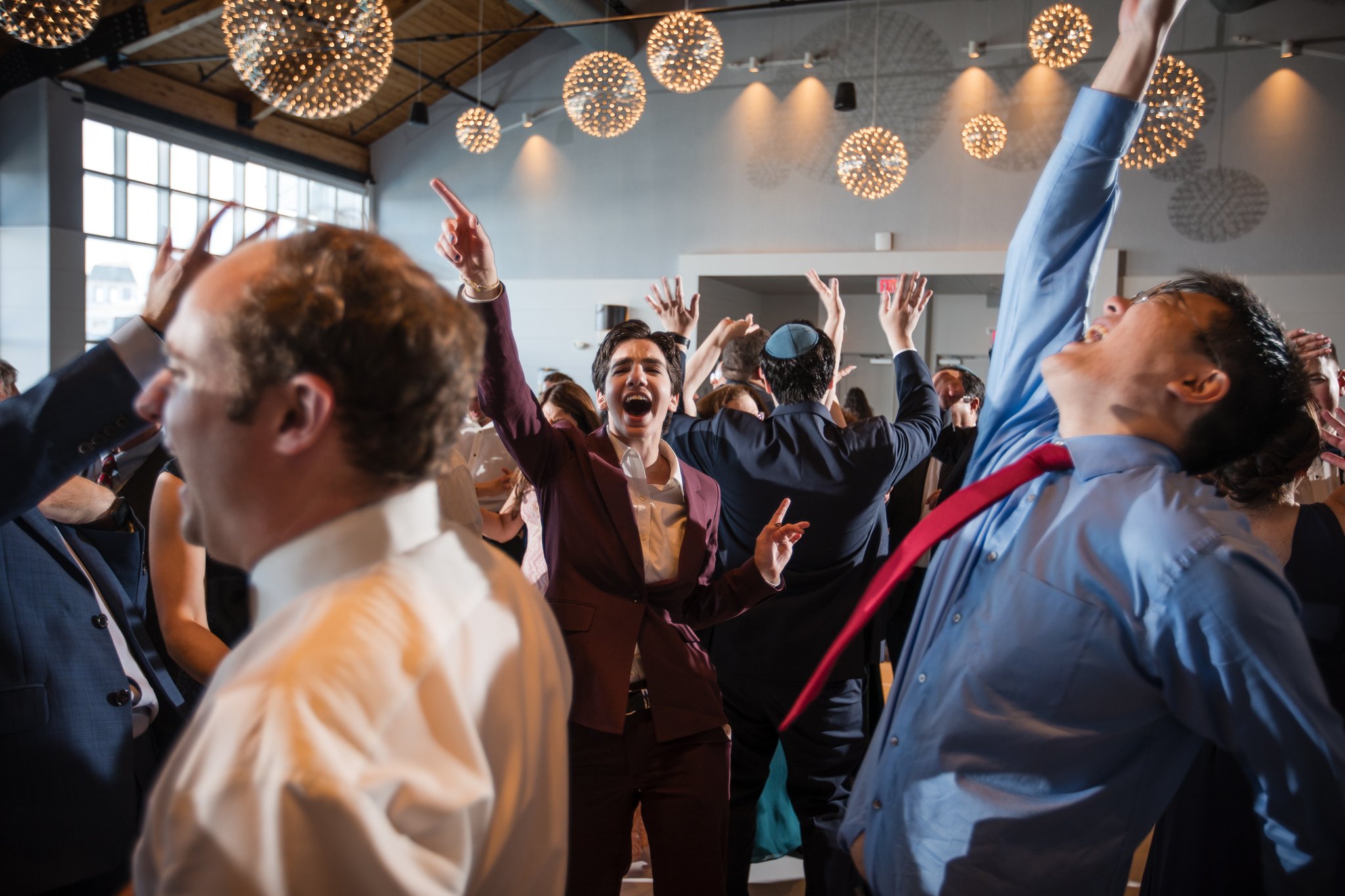 samm-joey-jewish-navy-wedding-cliff-house-maine-073.jpg