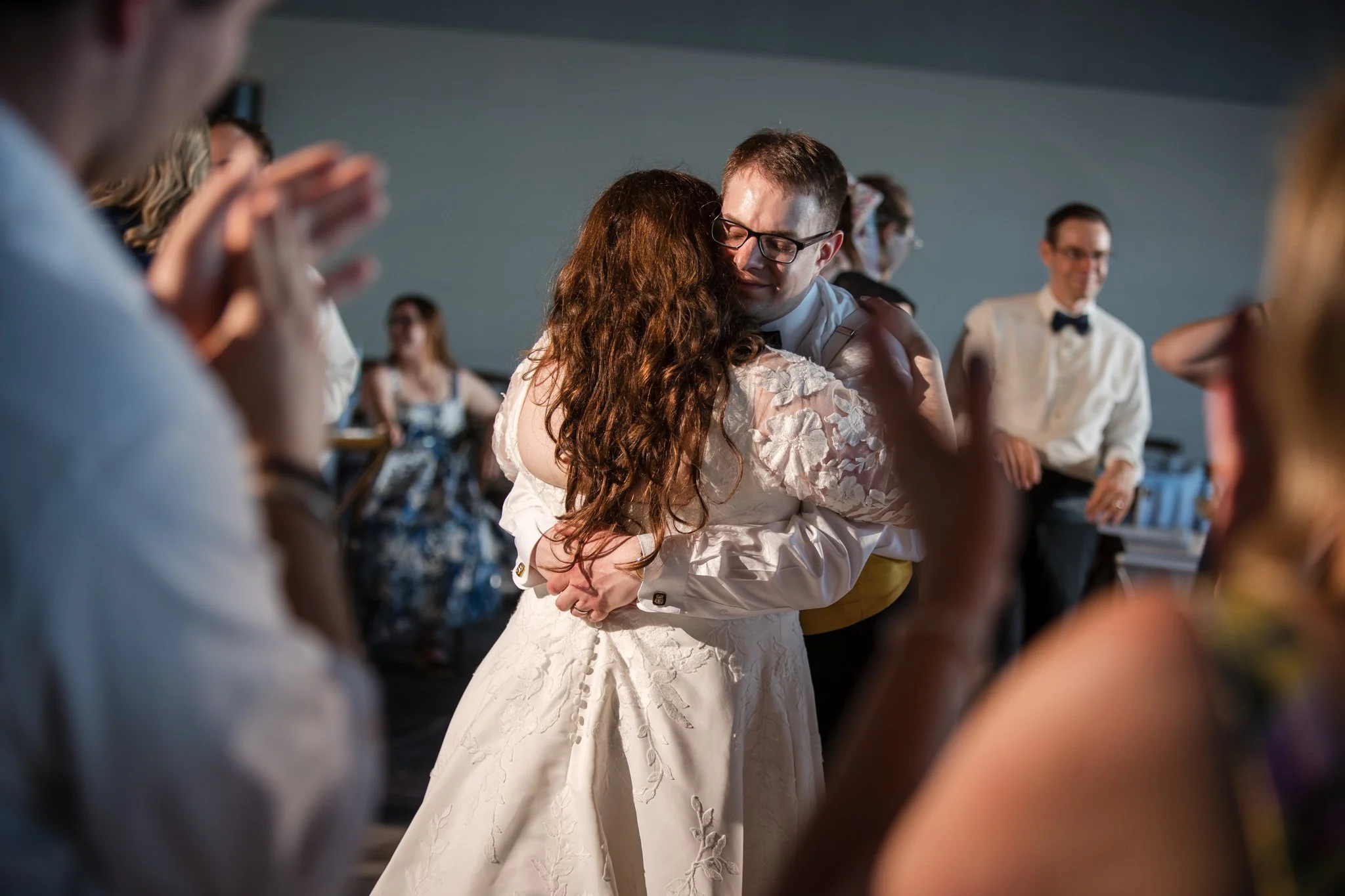 samm-joey-jewish-navy-wedding-cliff-house-maine-085.jpg