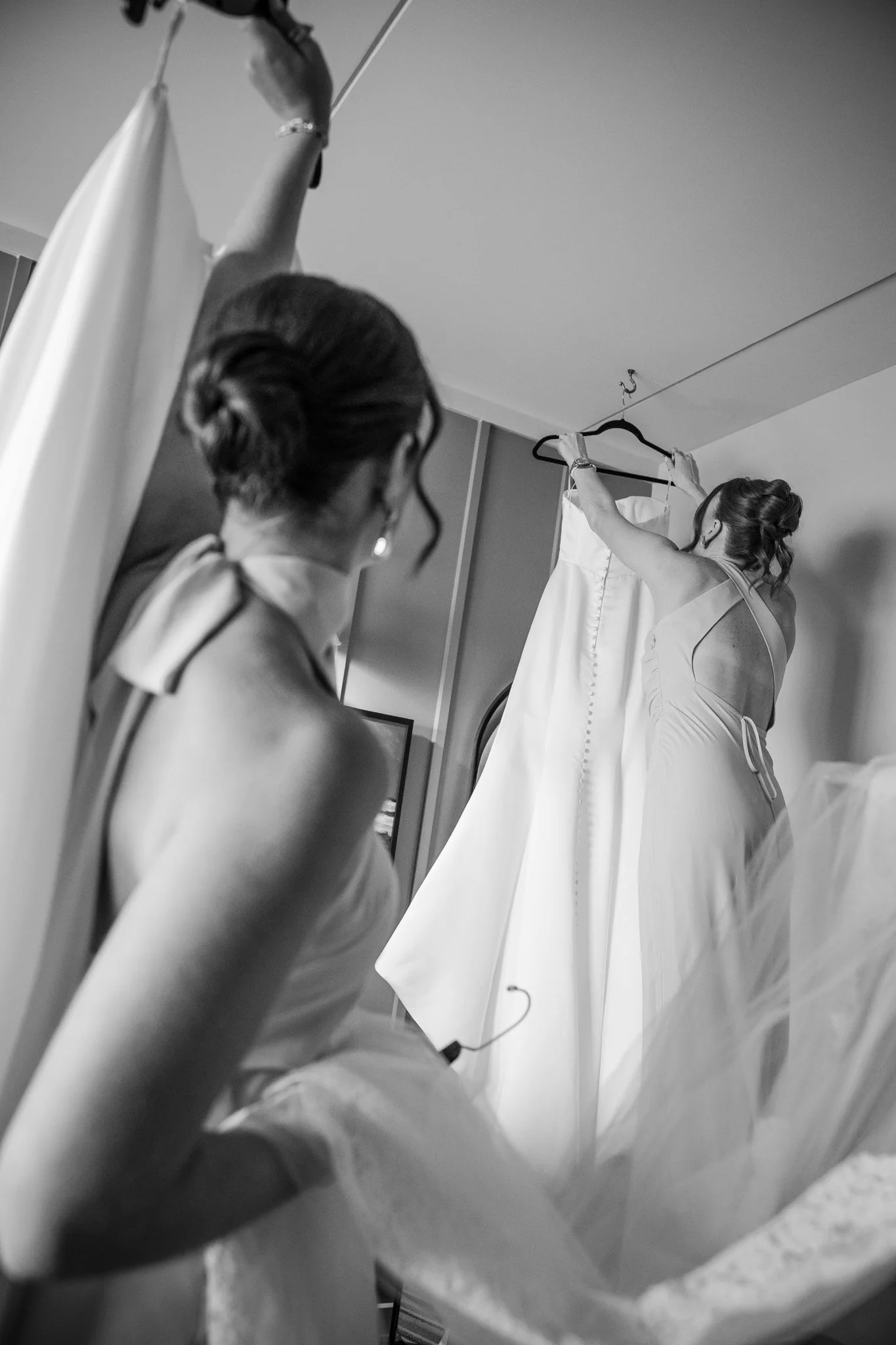 maria-gabe-cliff-house-maine-summer-wedding-13.jpg