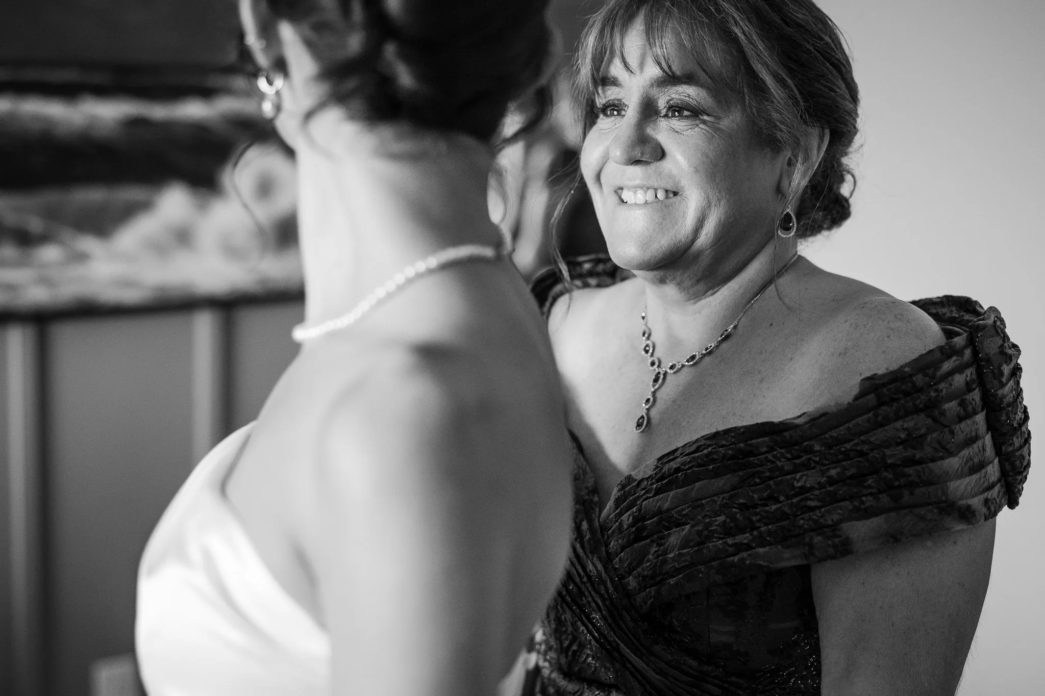 maria-gabe-cliff-house-maine-summer-wedding-15.jpg