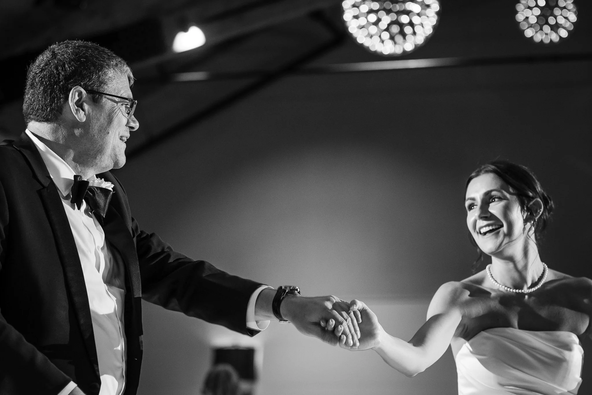 maria-gabe-cliff-house-maine-summer-wedding-80.jpg