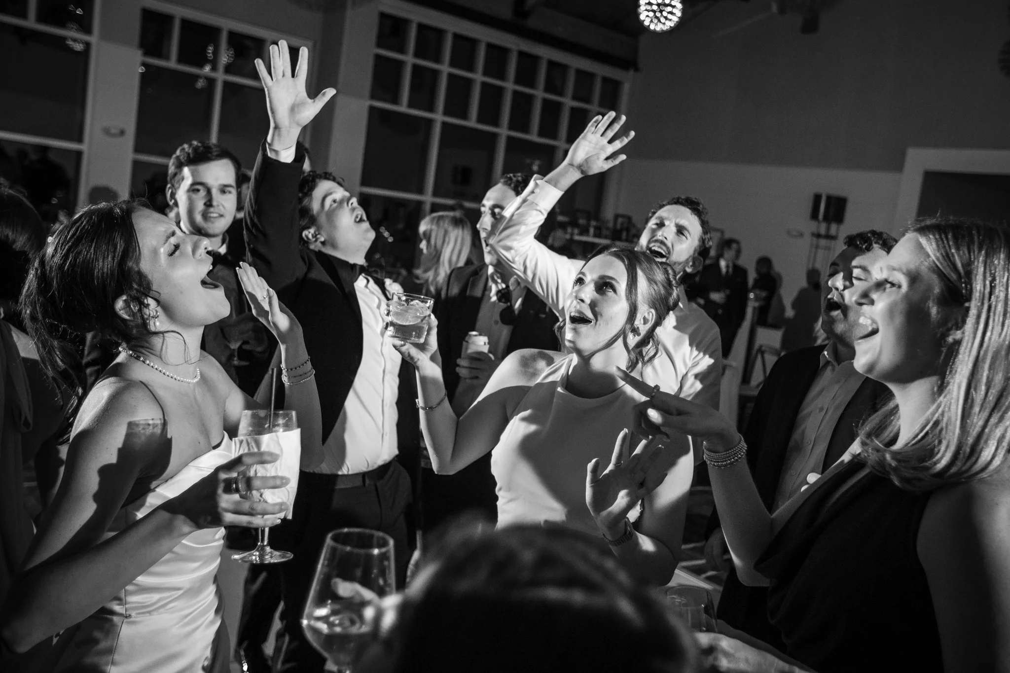 maria-gabe-cliff-house-maine-summer-wedding-89.jpg