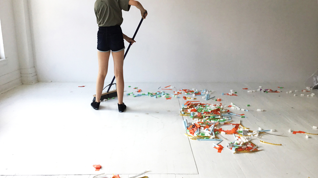 Le ménage , image issue d’une séquence en stopmotion