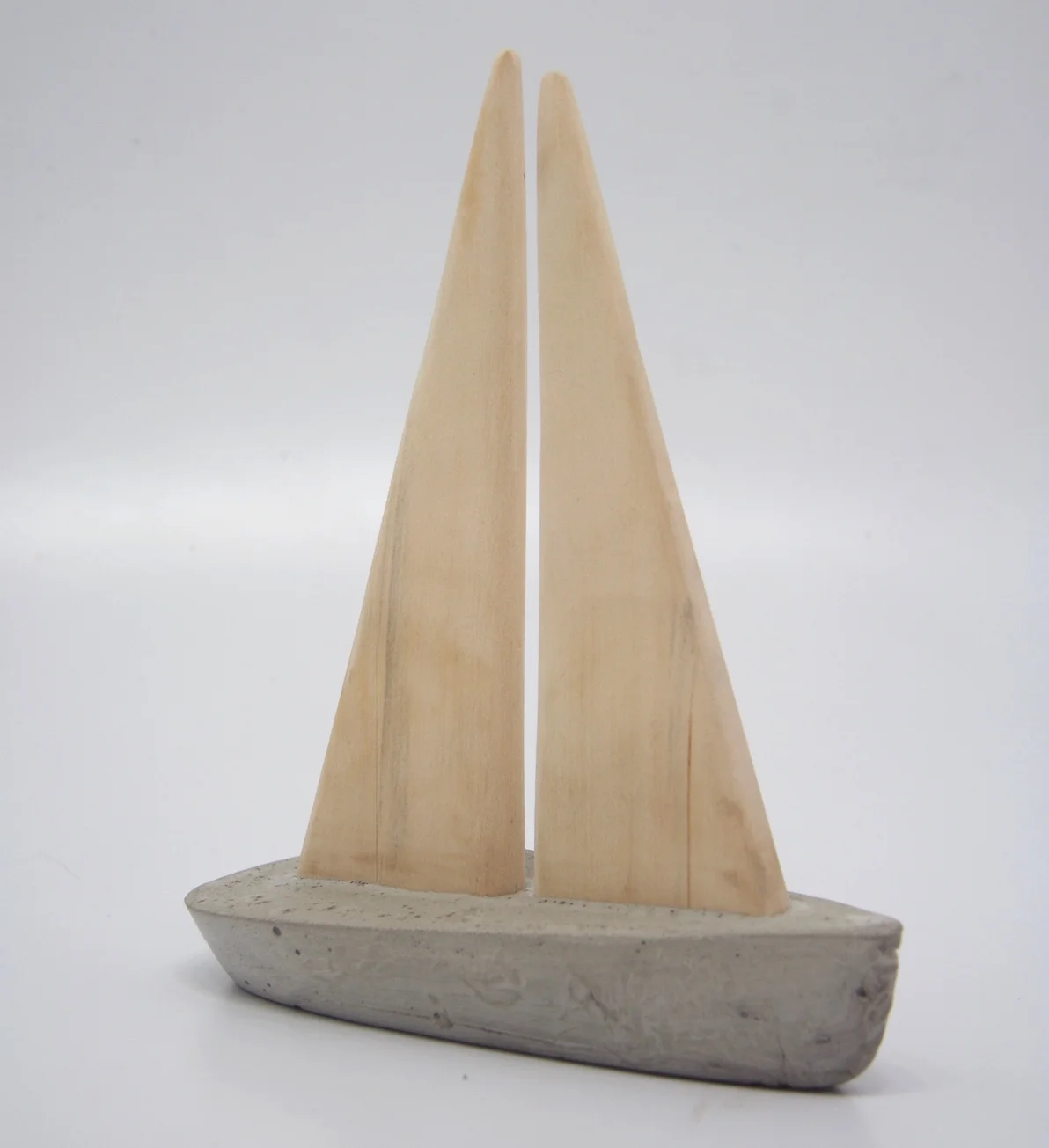 Brennan-Chiu_Wood-Concrete_Sailboat-Angle_Industrial-Design.jpg