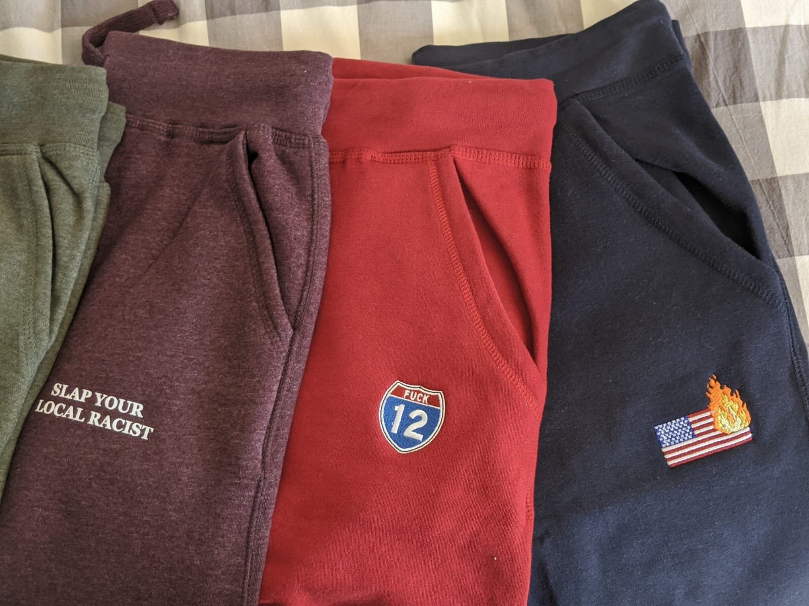 99089353-82CC-4656-8DC2-B9F23CAE18D6