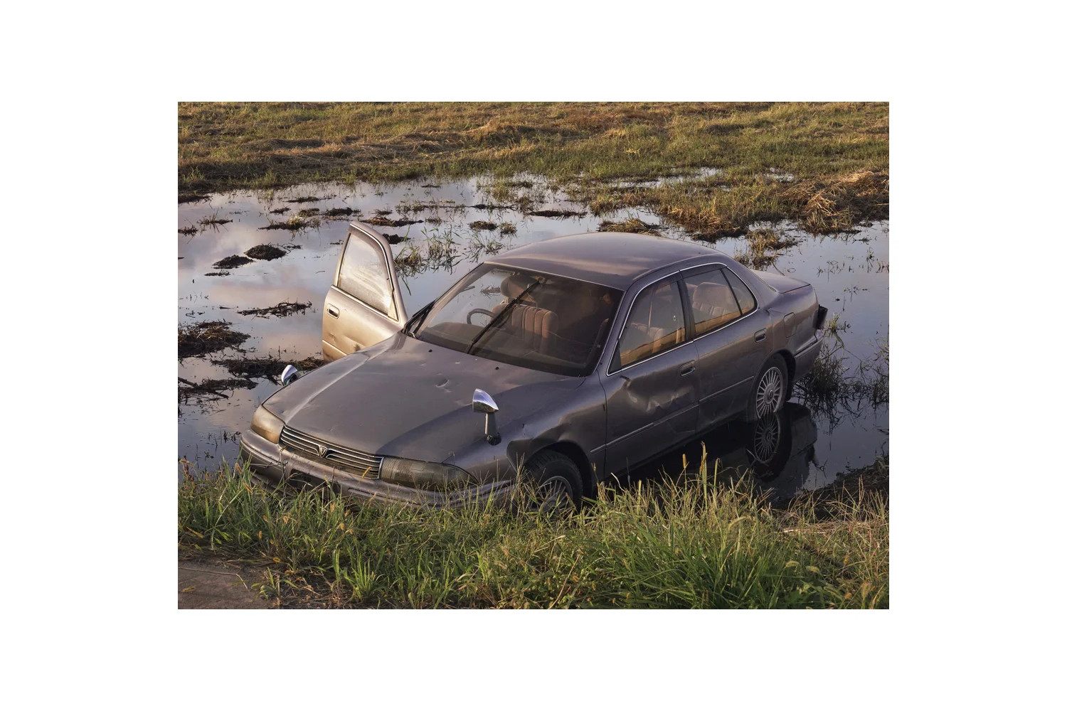 abandoned car
