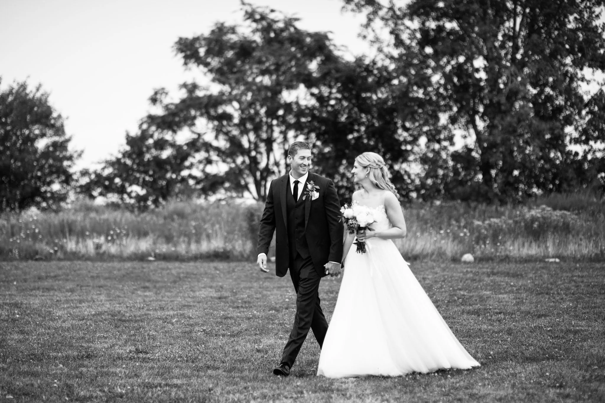 bridgeport-art-center-wedding-photos-11.jpg