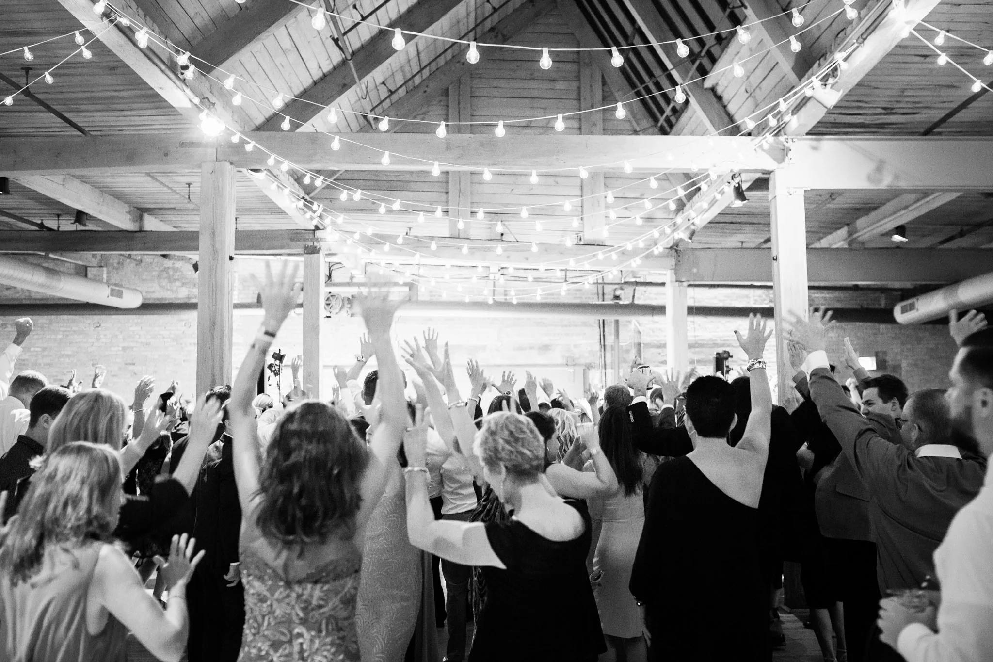 bridgeport-art-center-wedding-photos-44.jpg
