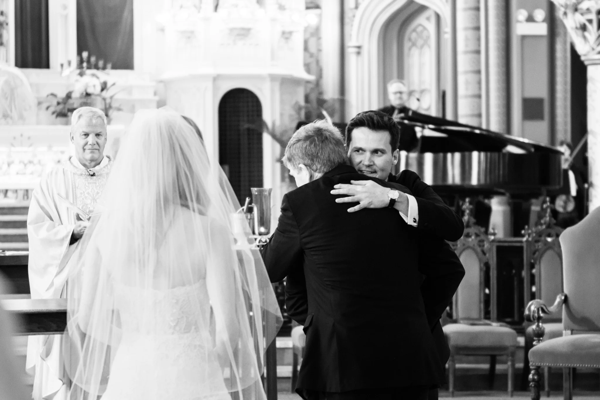 chicago-illuminating-co-south-loop-wedding-24.jpg