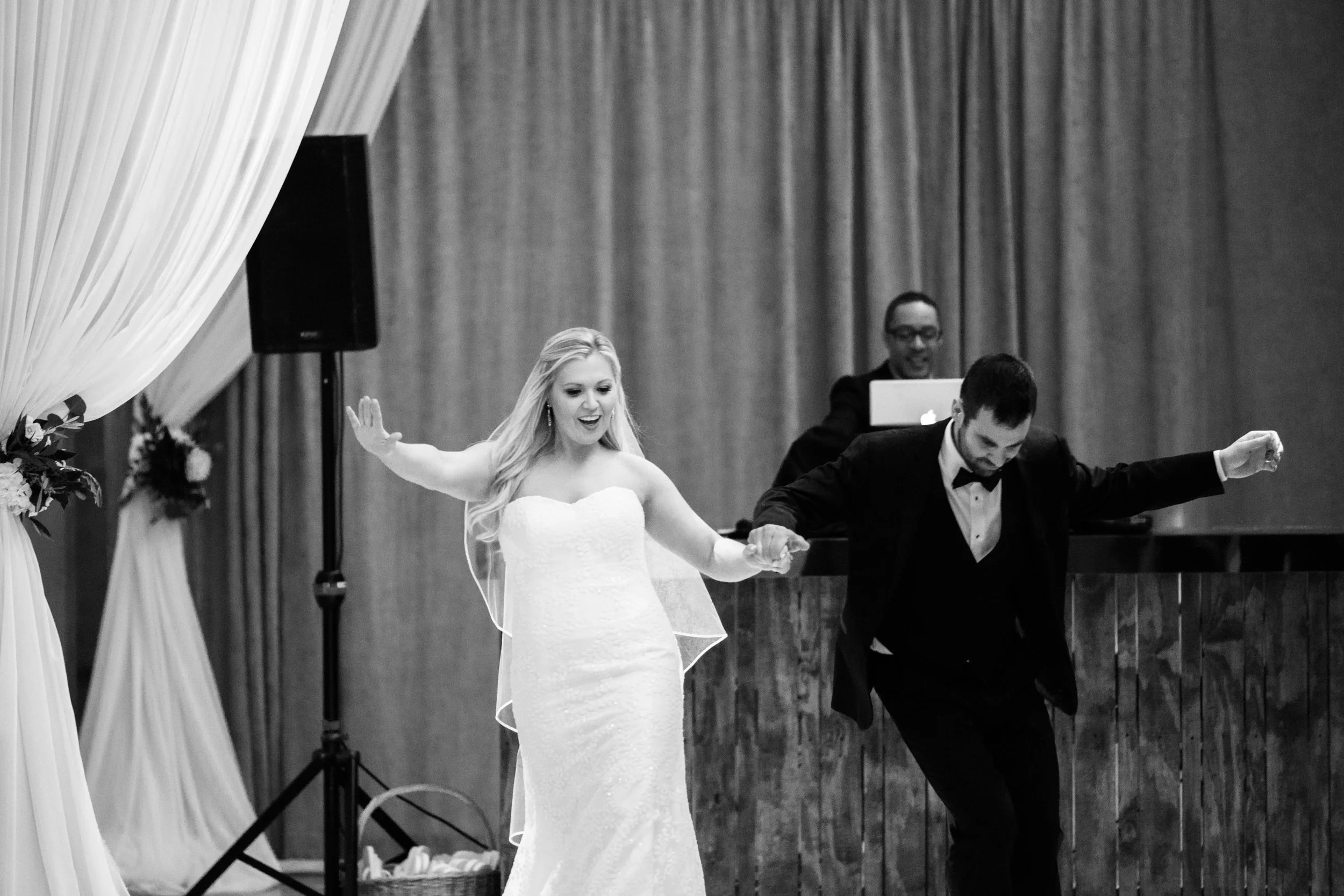 Bride and groom first dance at Cafe Brauer Chicago