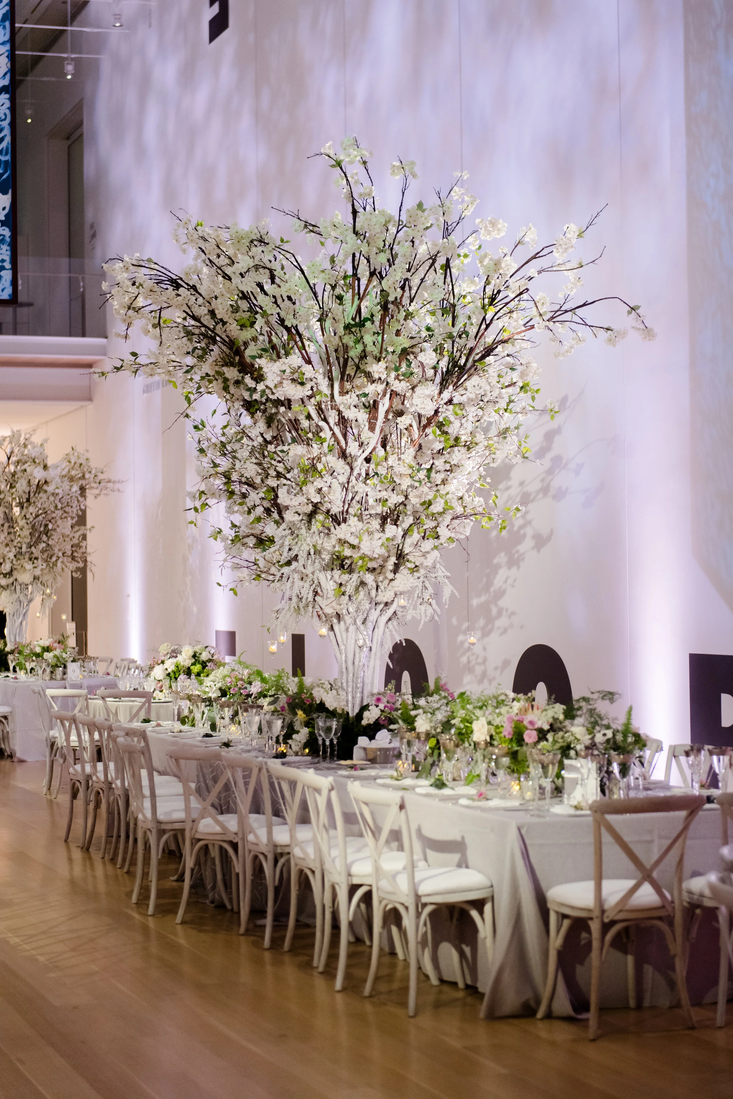 Elegant Modern Wing Wedding at the Art Institute of Chicago37.jpg