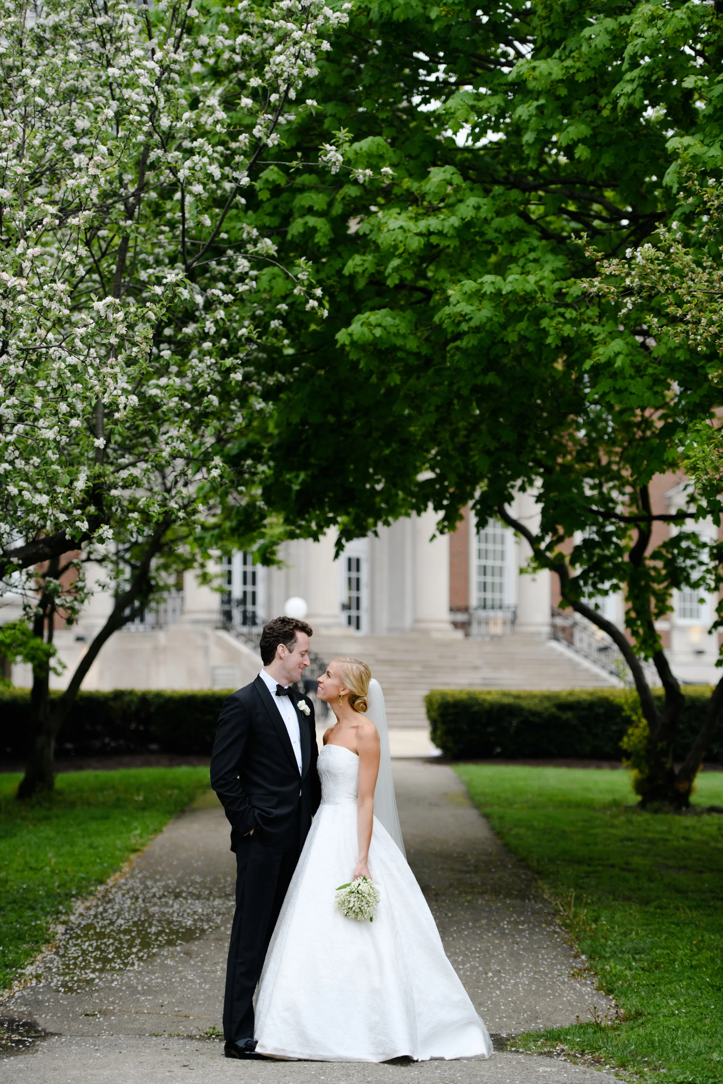 Spring Wedding at the Chicago Field Museum21.jpg