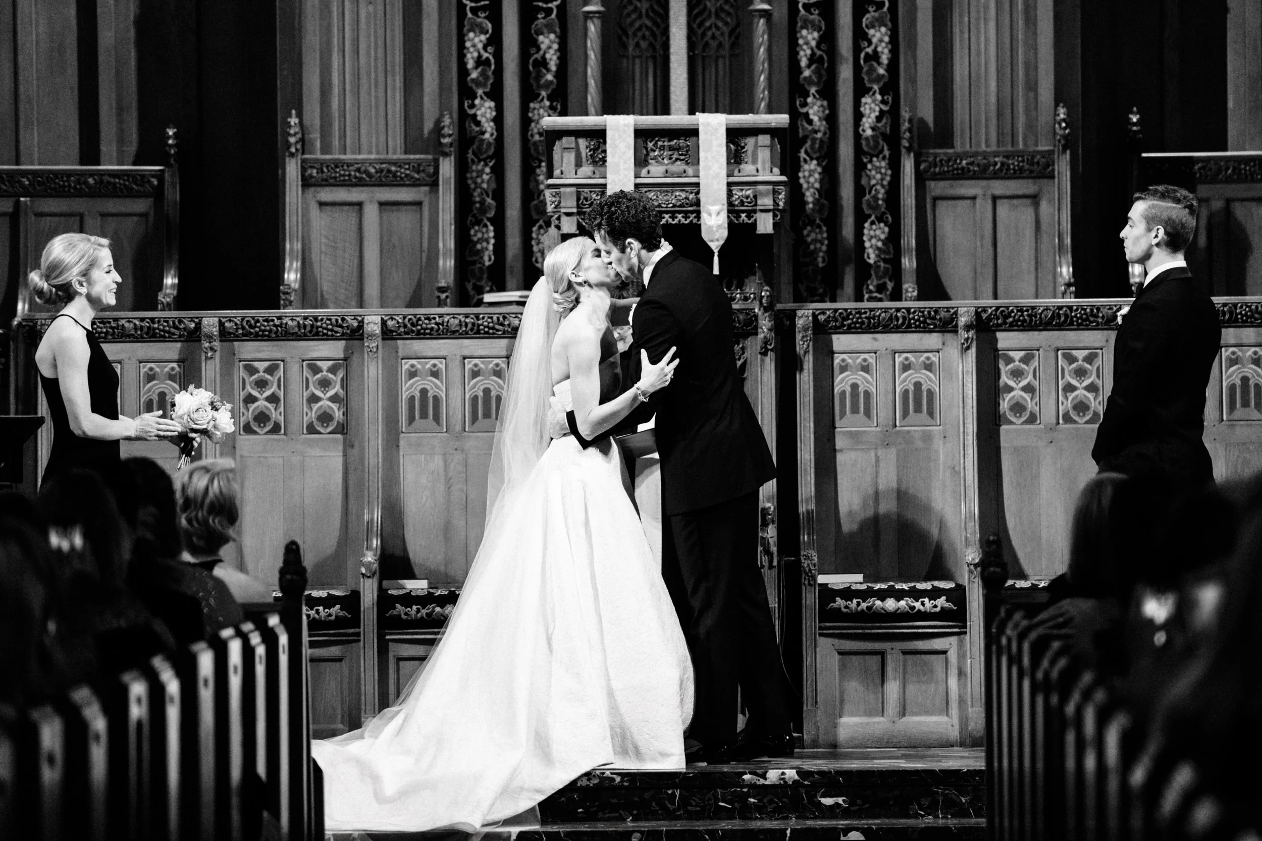Spring Wedding at the Chicago Field Museum16.jpg