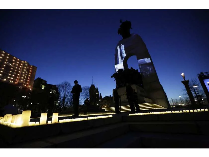 a-candlelight-tribute-and-light-show-at-the-national-war-mem2.jpeg