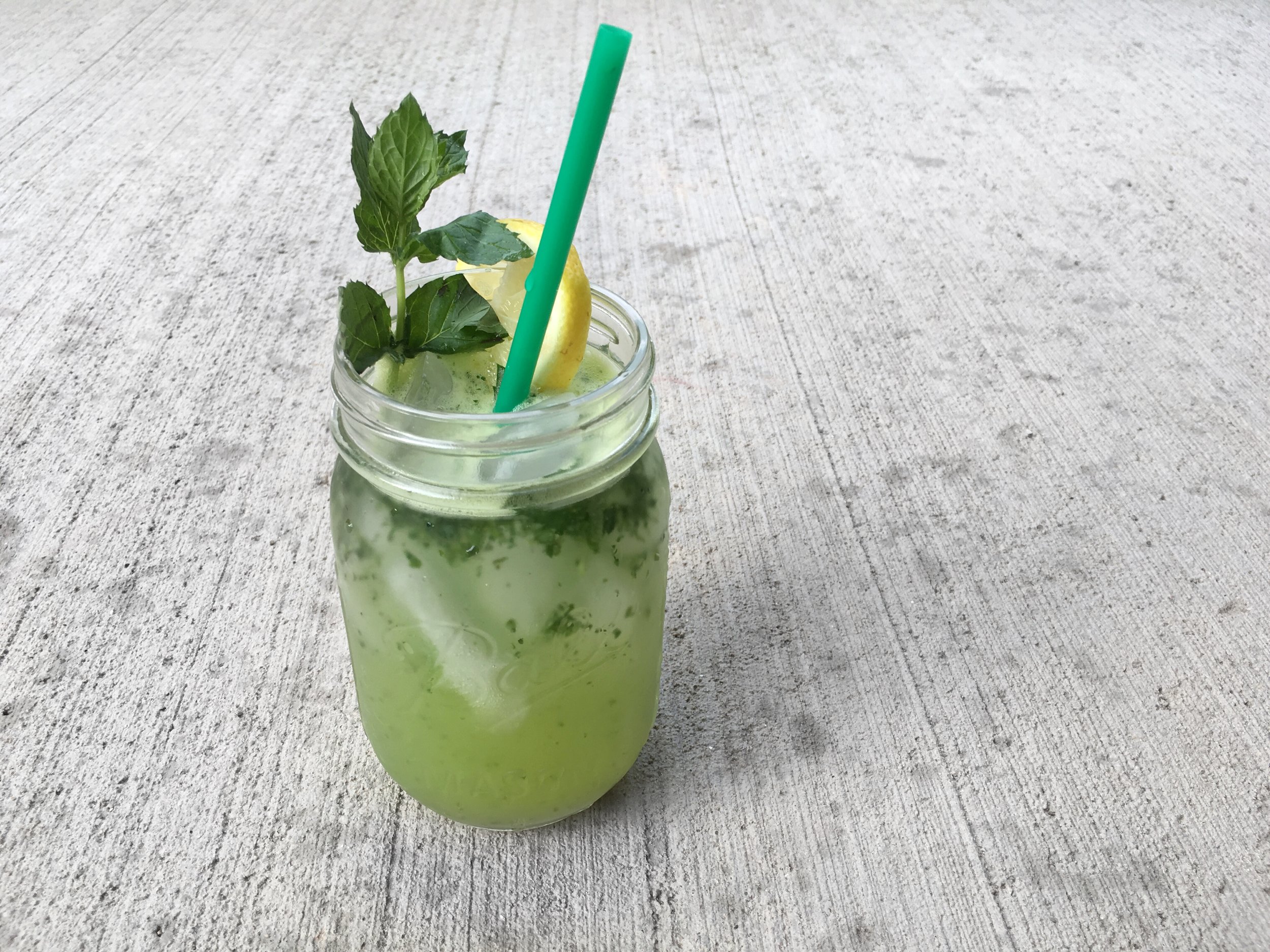 Recipe: Guilt-Free Sparkling Mango Basil Mojito Lemonade