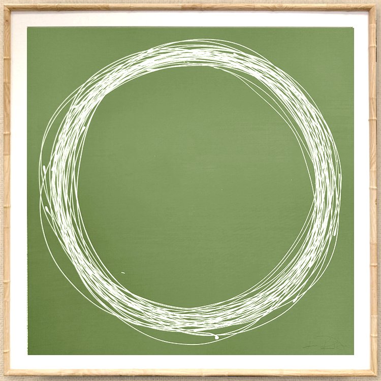 WHITE CIRCLE ON GREEN SILK 36.5x36.5