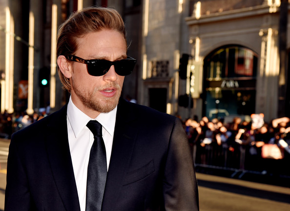 Charlie+Hunnam+Premiere+Screening+FX+Sons+IiHbUWQFwabl.jpg