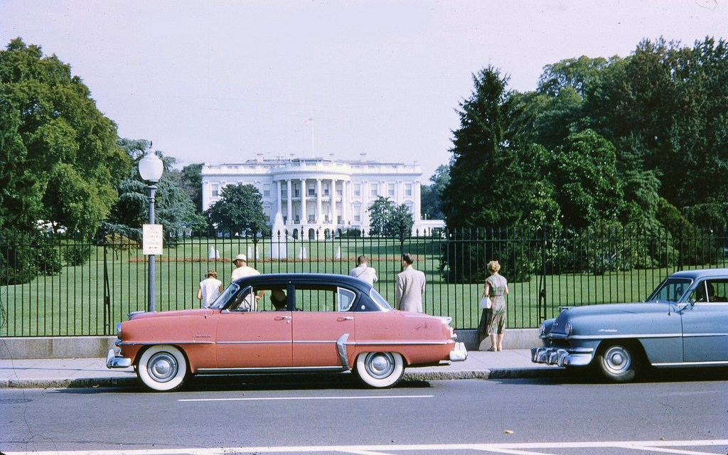 https://c1.staticflickr.com/3/2825/10414250576_f0b4137368_b.jpg