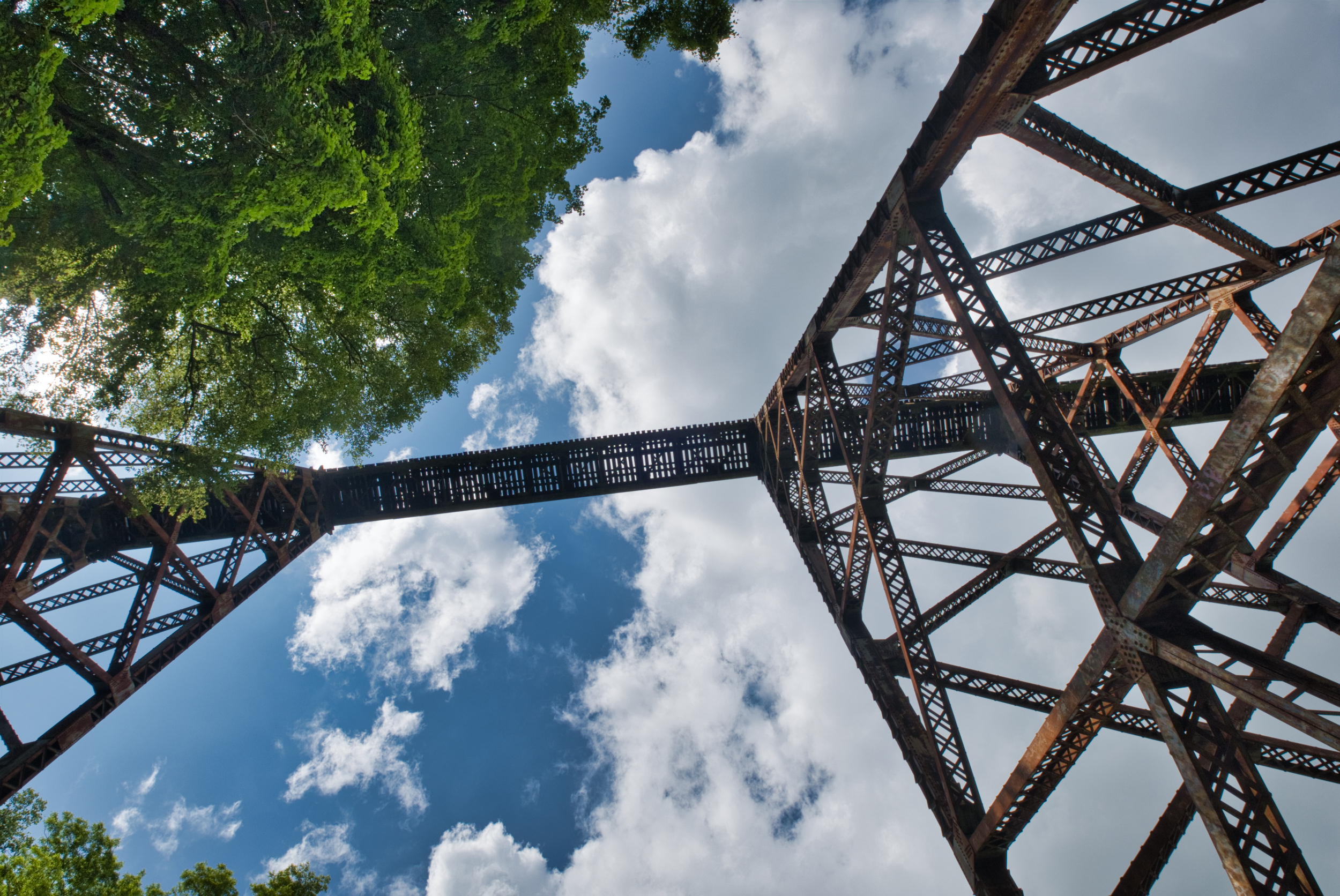 Looking up. They used to let passengers out to walk on this. Eek!.