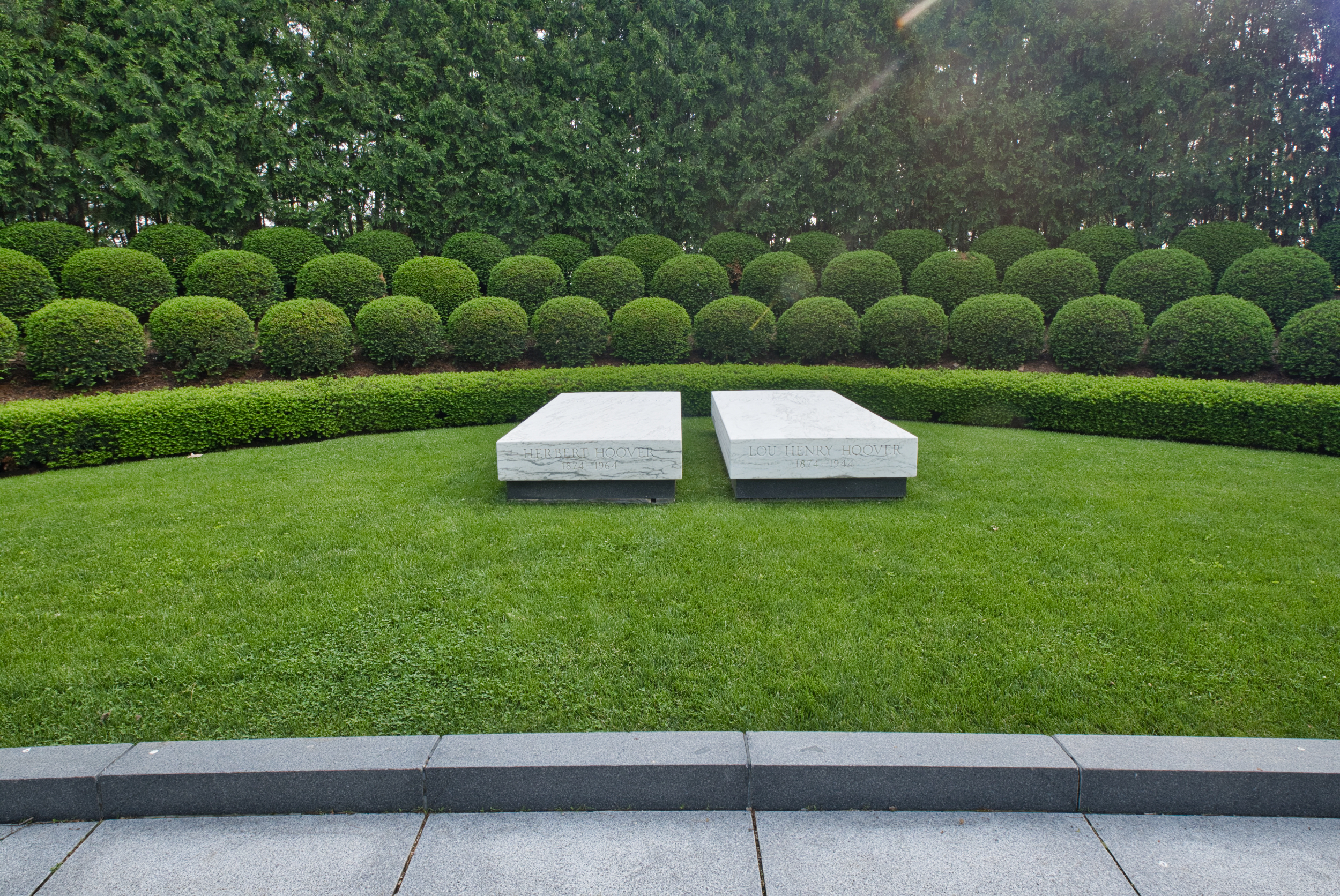 Herbert Hoover and Lou Hoover graves.